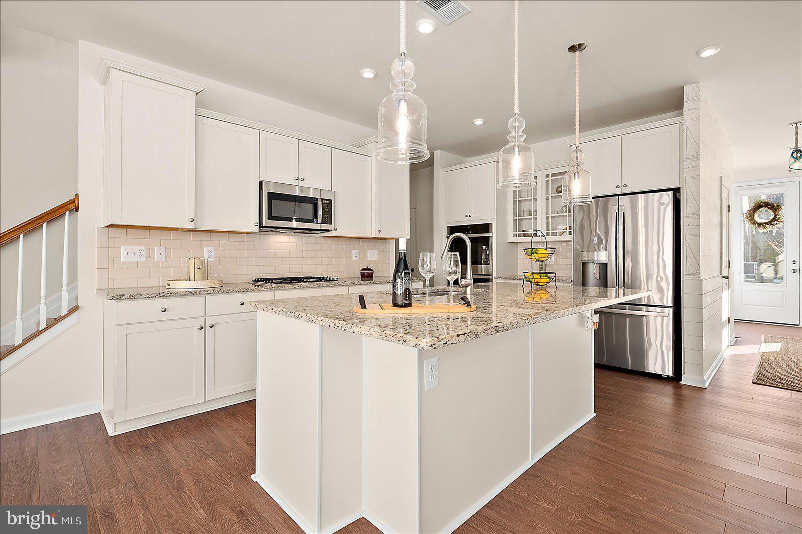 BAYSIDE - Residential