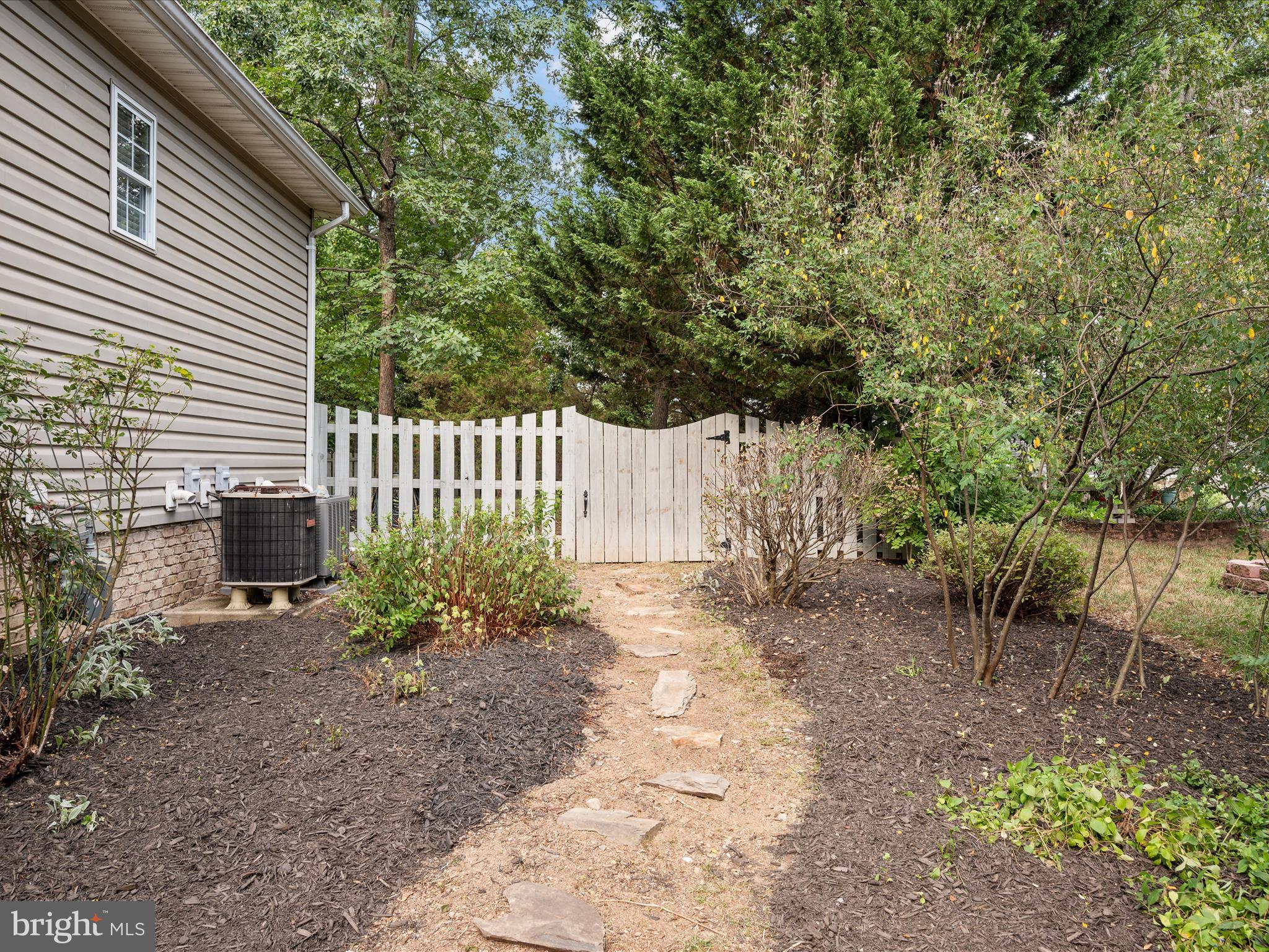 RAVENWING - Residential