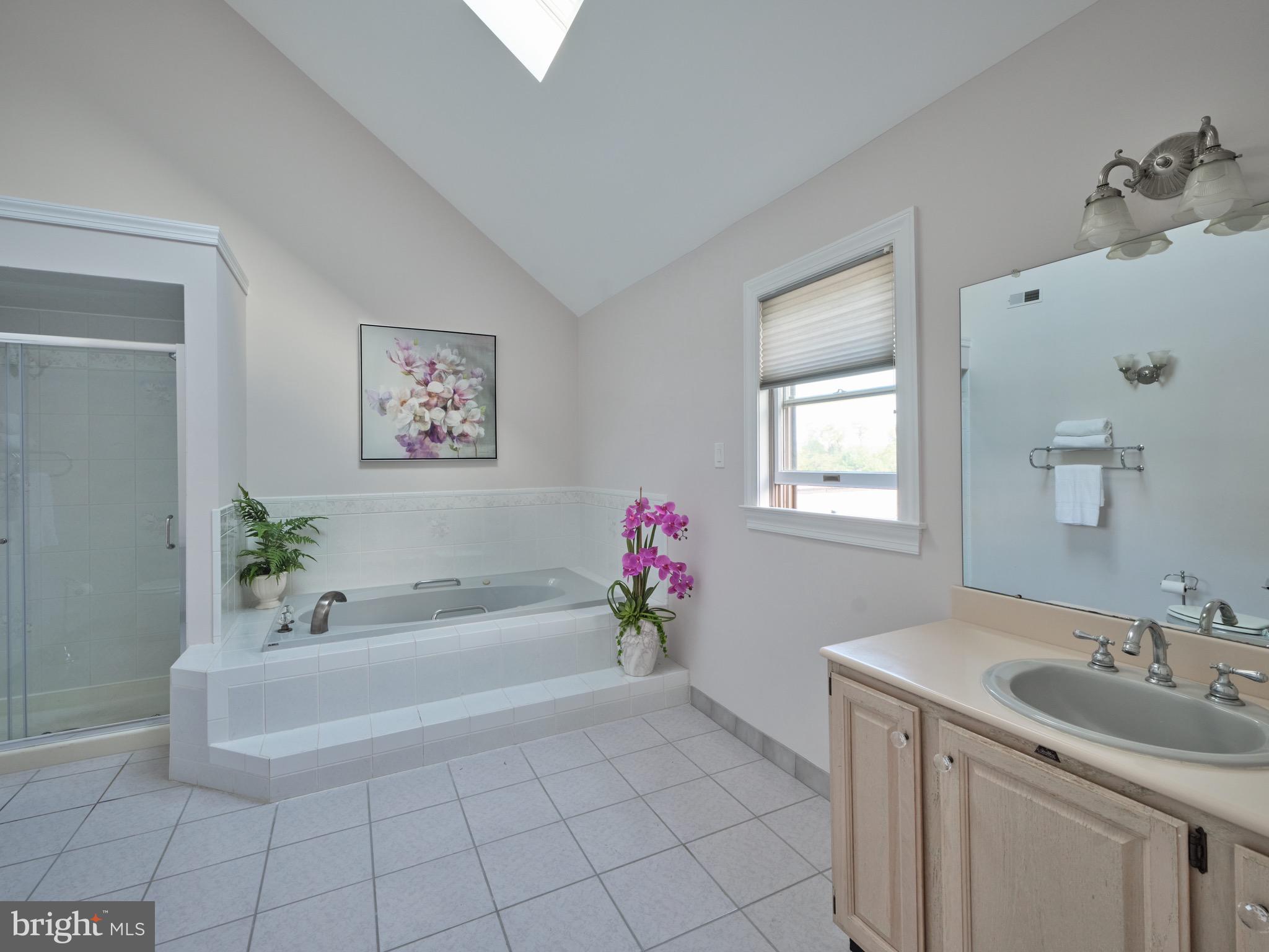 STONY HILL ESTS - Residential