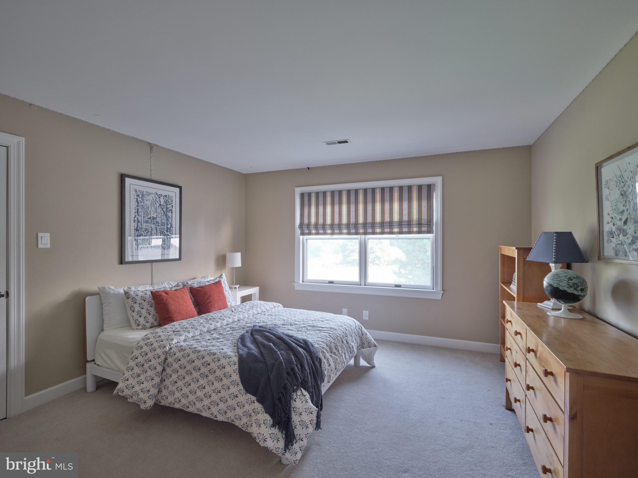 STONY HILL ESTS - Residential