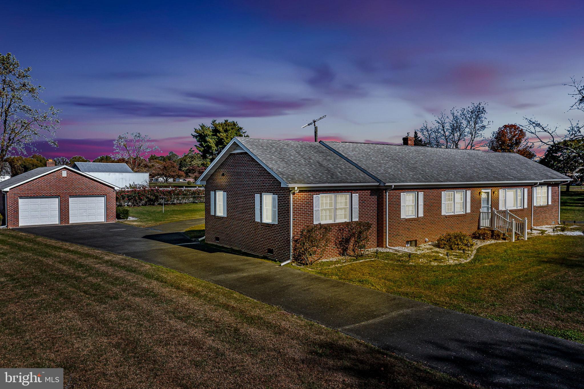 1943 NOMINI GROVE RD