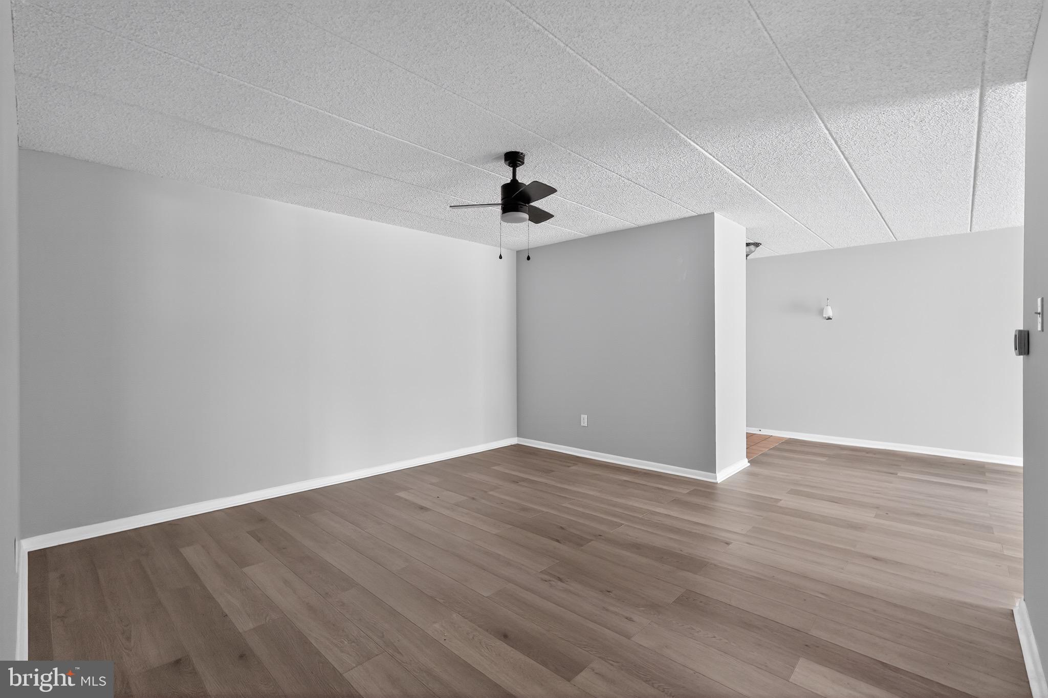 PUTNAM VIL - Residential