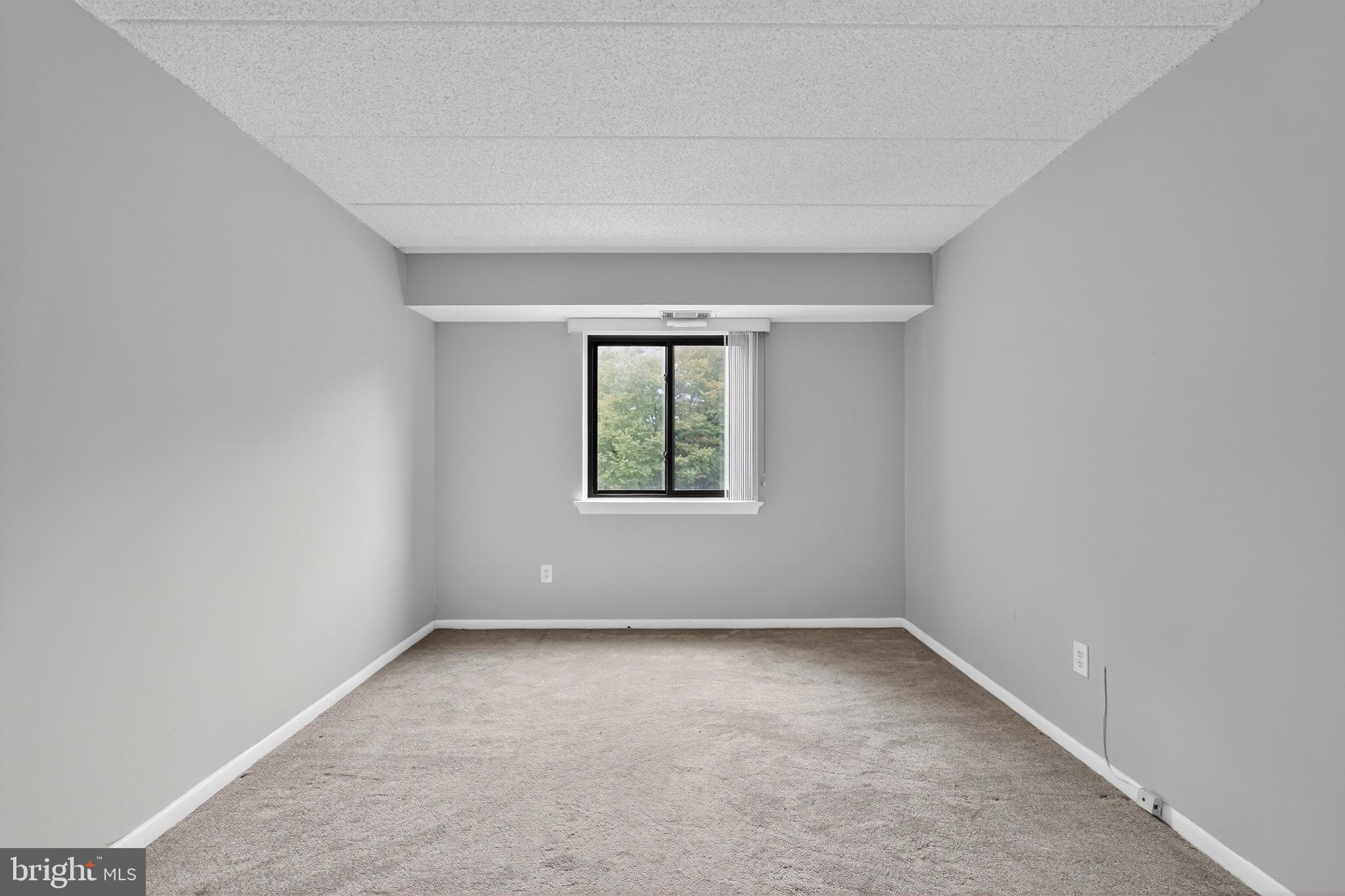 PUTNAM VIL - Residential