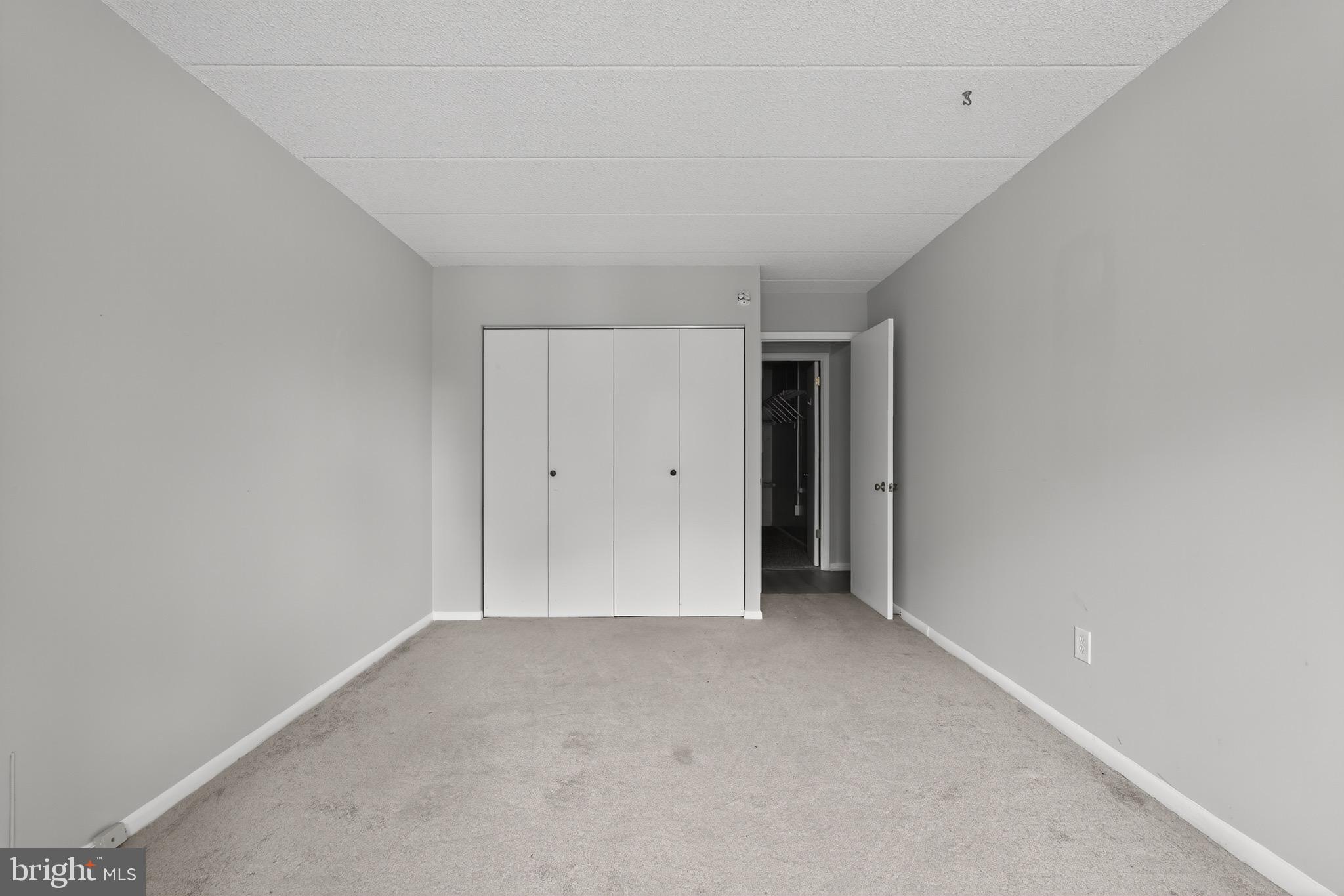 PUTNAM VIL - Residential