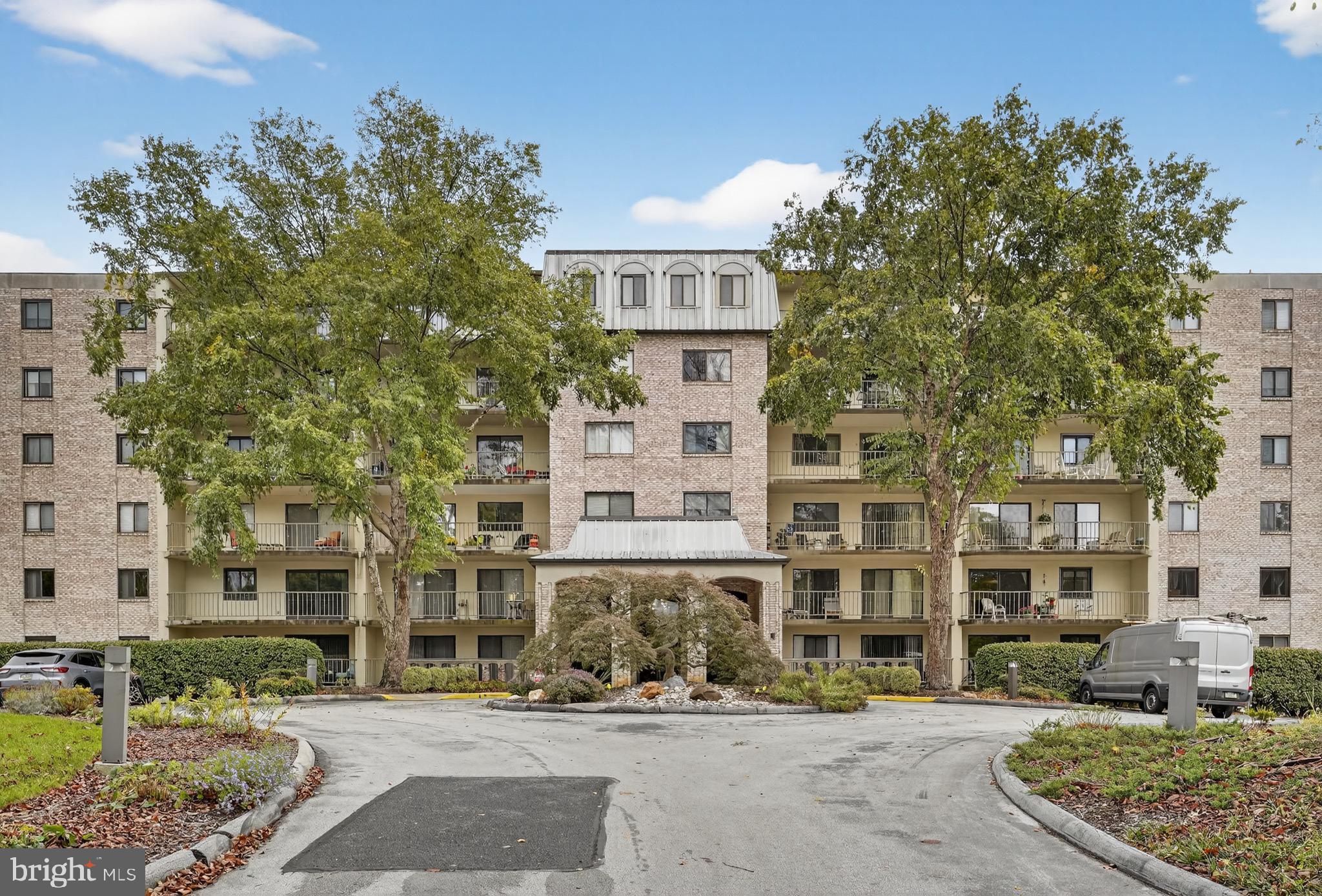 PUTNAM VIL - Residential