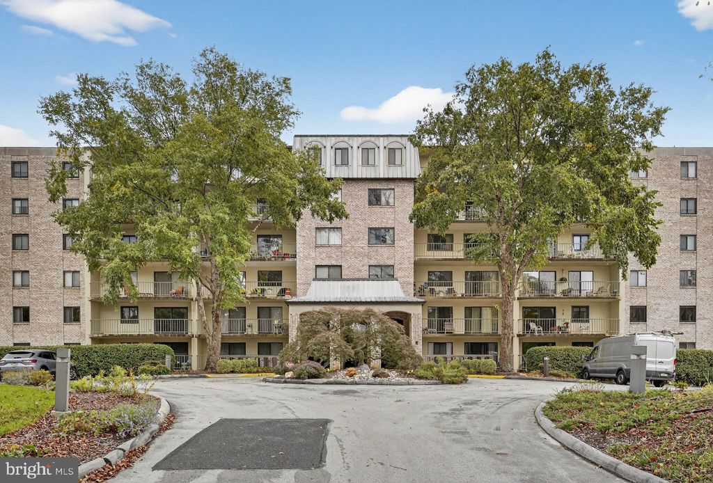 Photo of 1000 Putnam Boulevard #205, WALLINGFORD, PA 19086 (MLS # PADE2102124)
