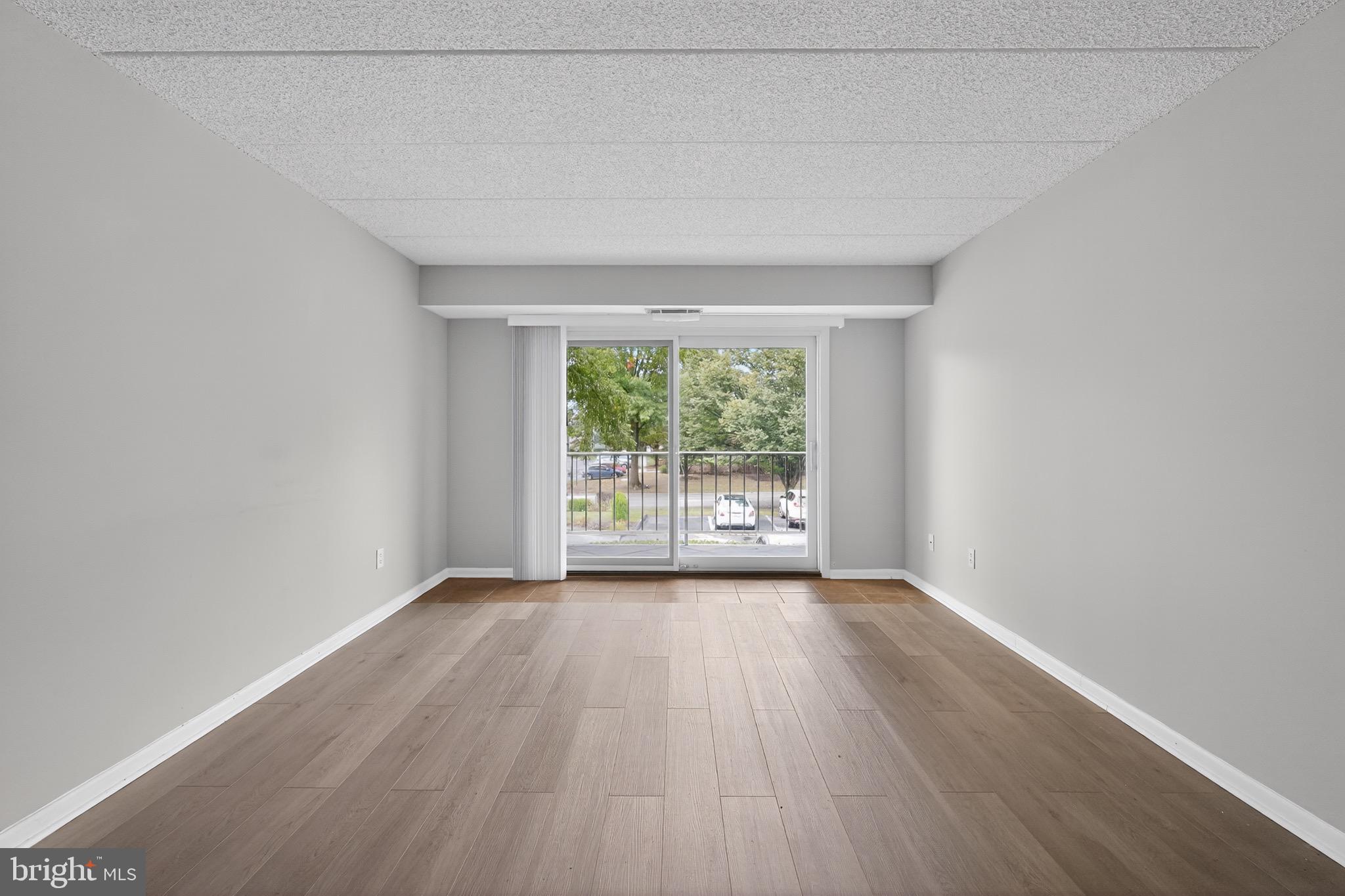 PUTNAM VIL - Residential