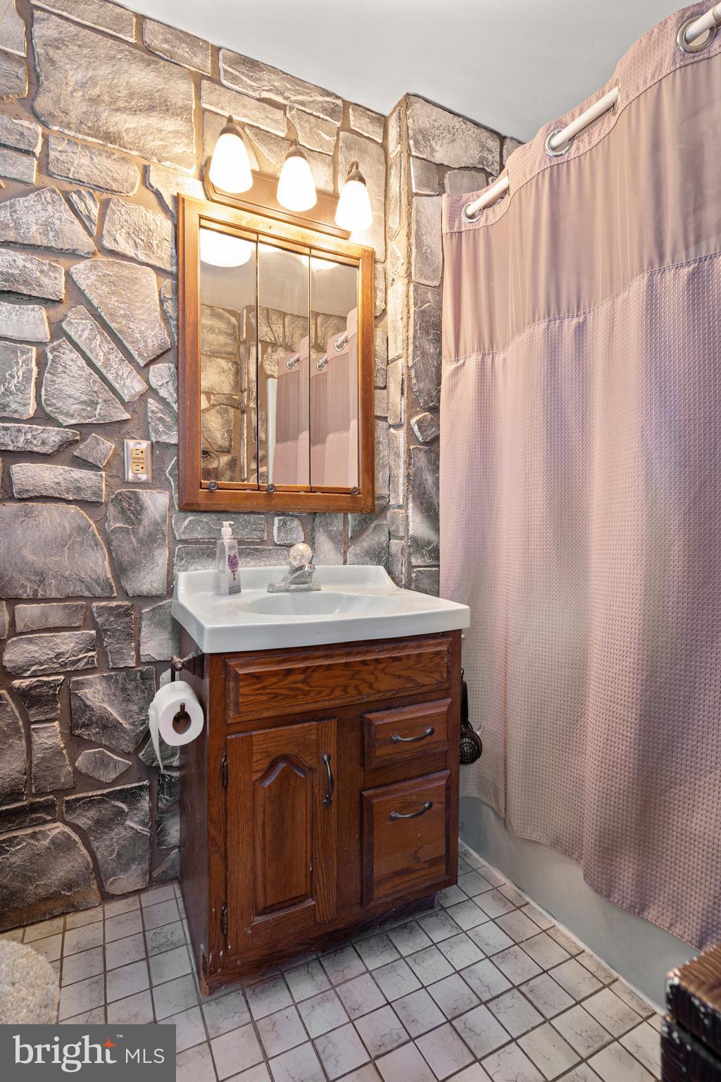 SUGAR HILL FARMS - Residential