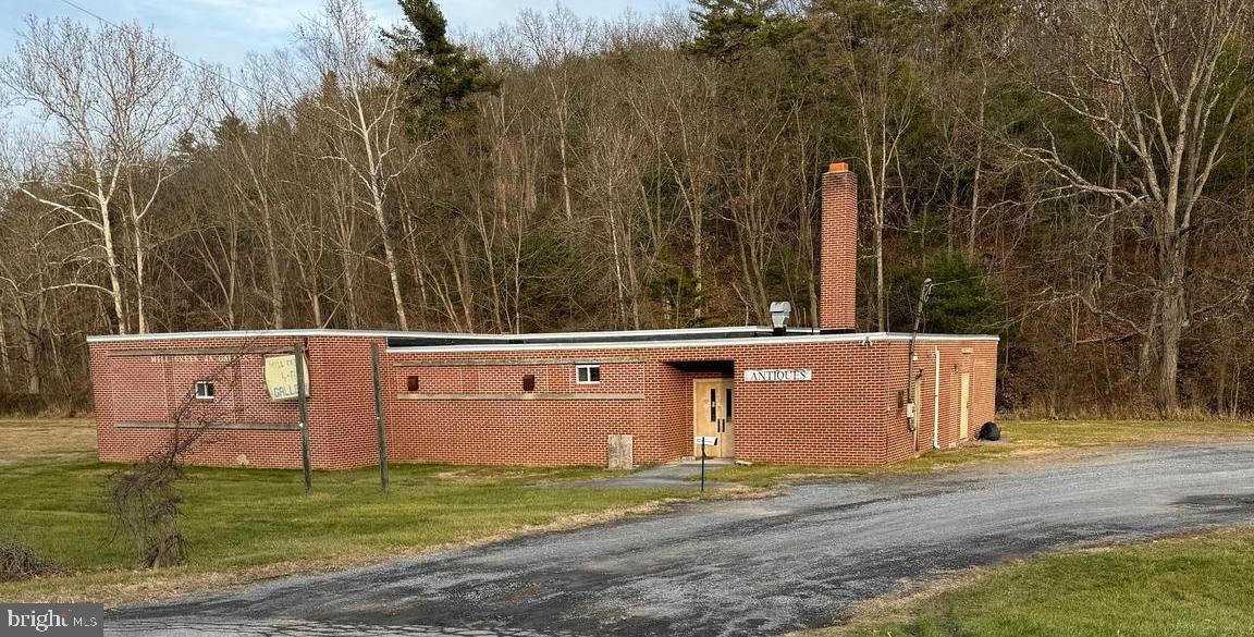 6427 PURGITSVILLE PIKE