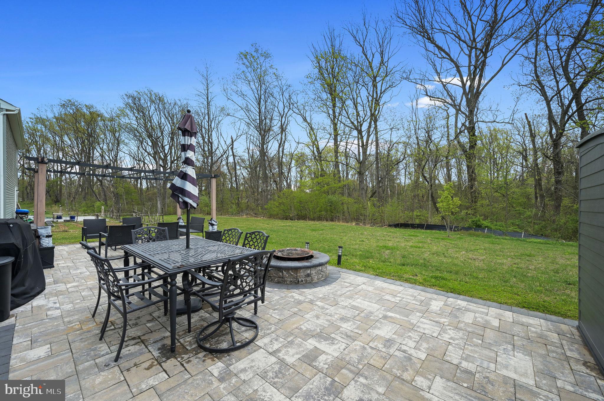 343 SEDIMENTARY ROCK ROAD