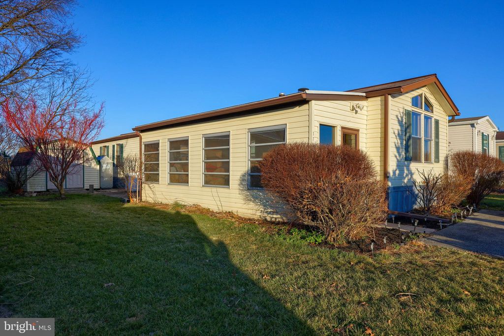 Photo of 77 PENN VALLEY VLG, LITITZ, PA 17543 (MLS # PALA2029750)