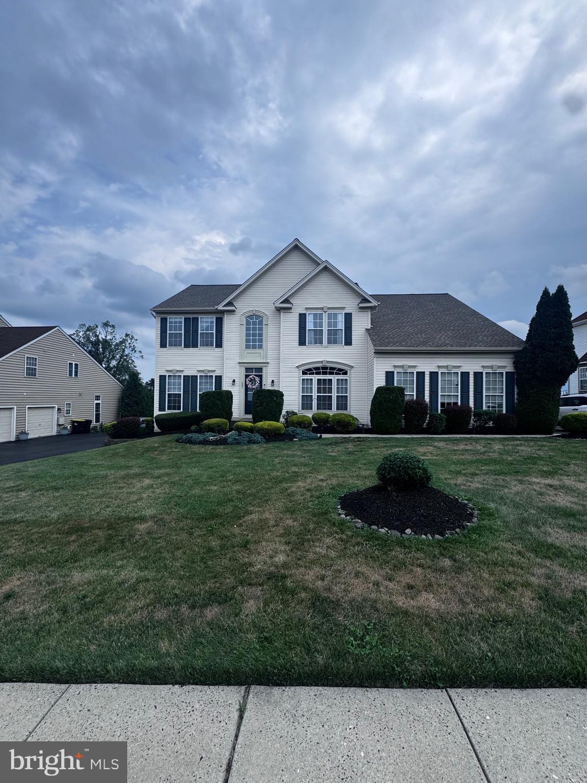 407 WINDING LANE