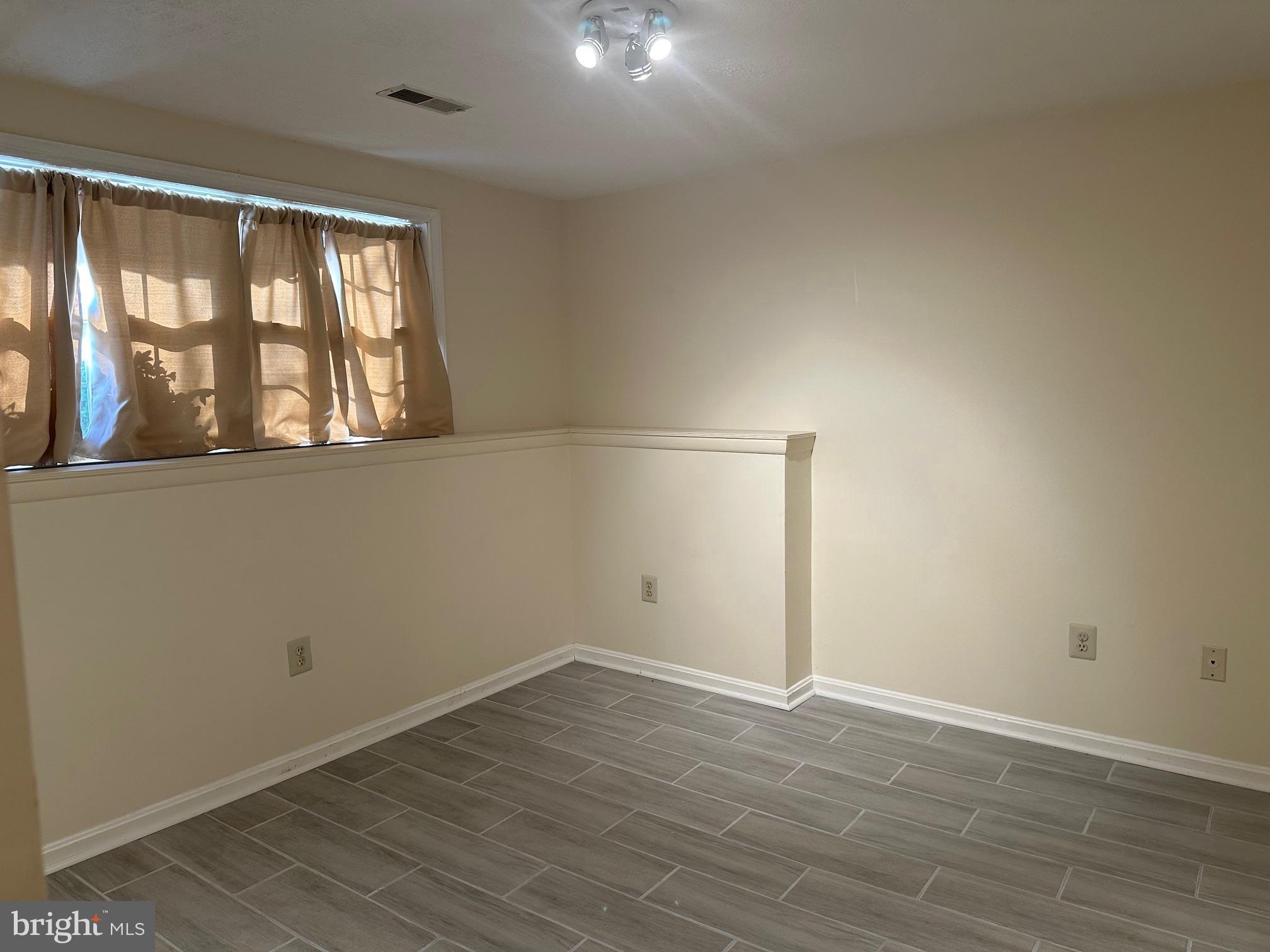 FERNSHIRE FARMS - Residential Lease