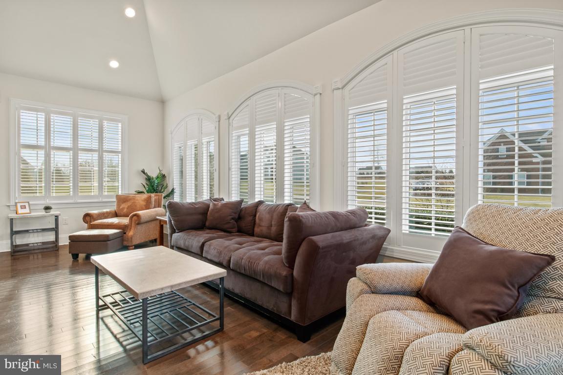 HORSHAM VALLEY ESTAT - Residential