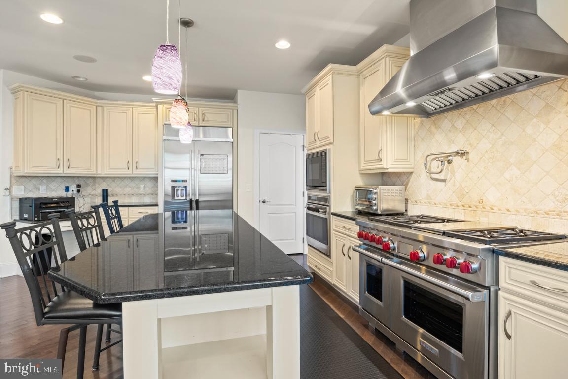 HORSHAM VALLEY ESTAT - Residential