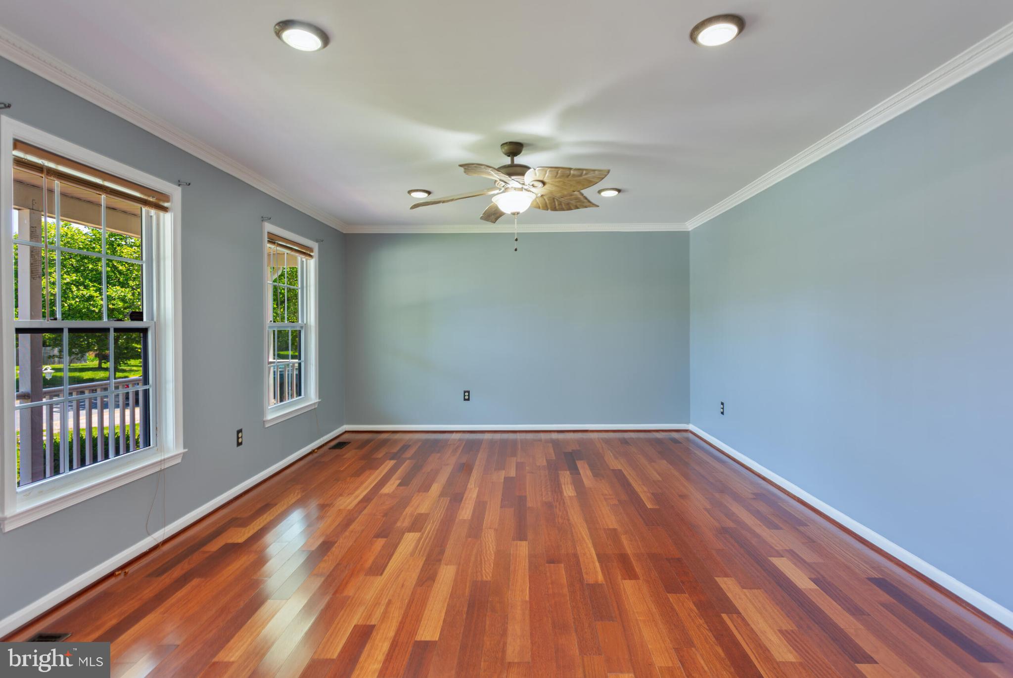 GORDONS CORNER - Residential