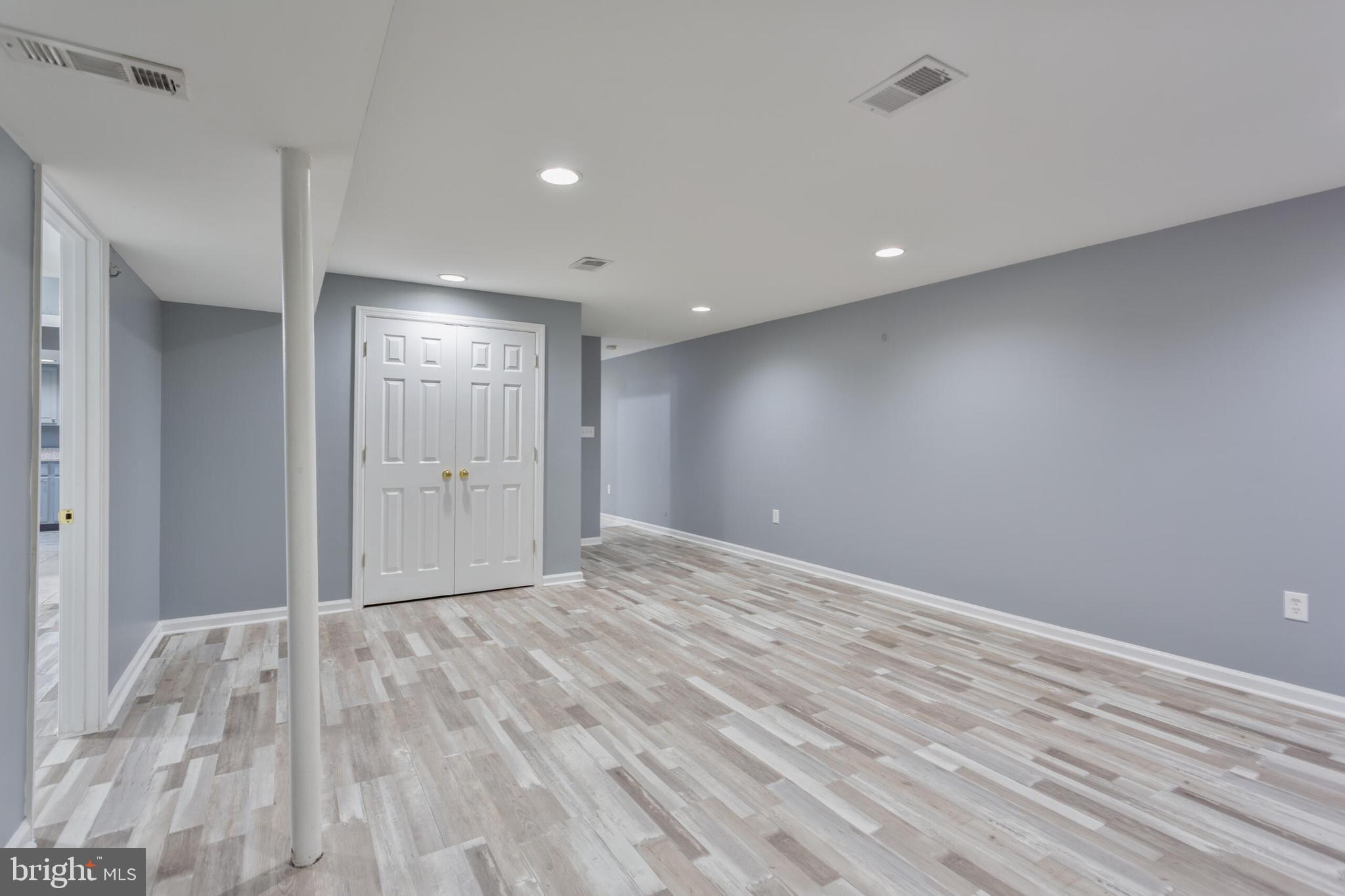 GORDONS CORNER - Residential