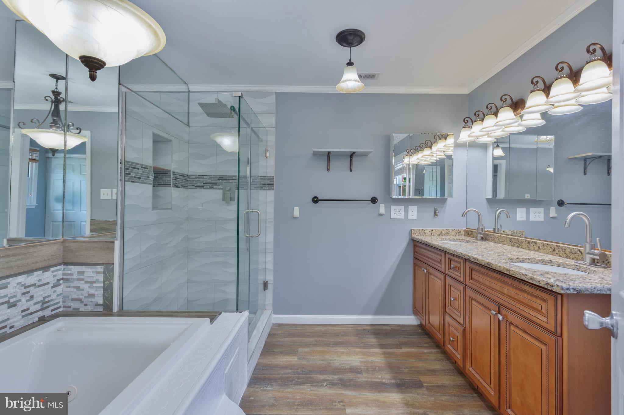 GORDONS CORNER - Residential