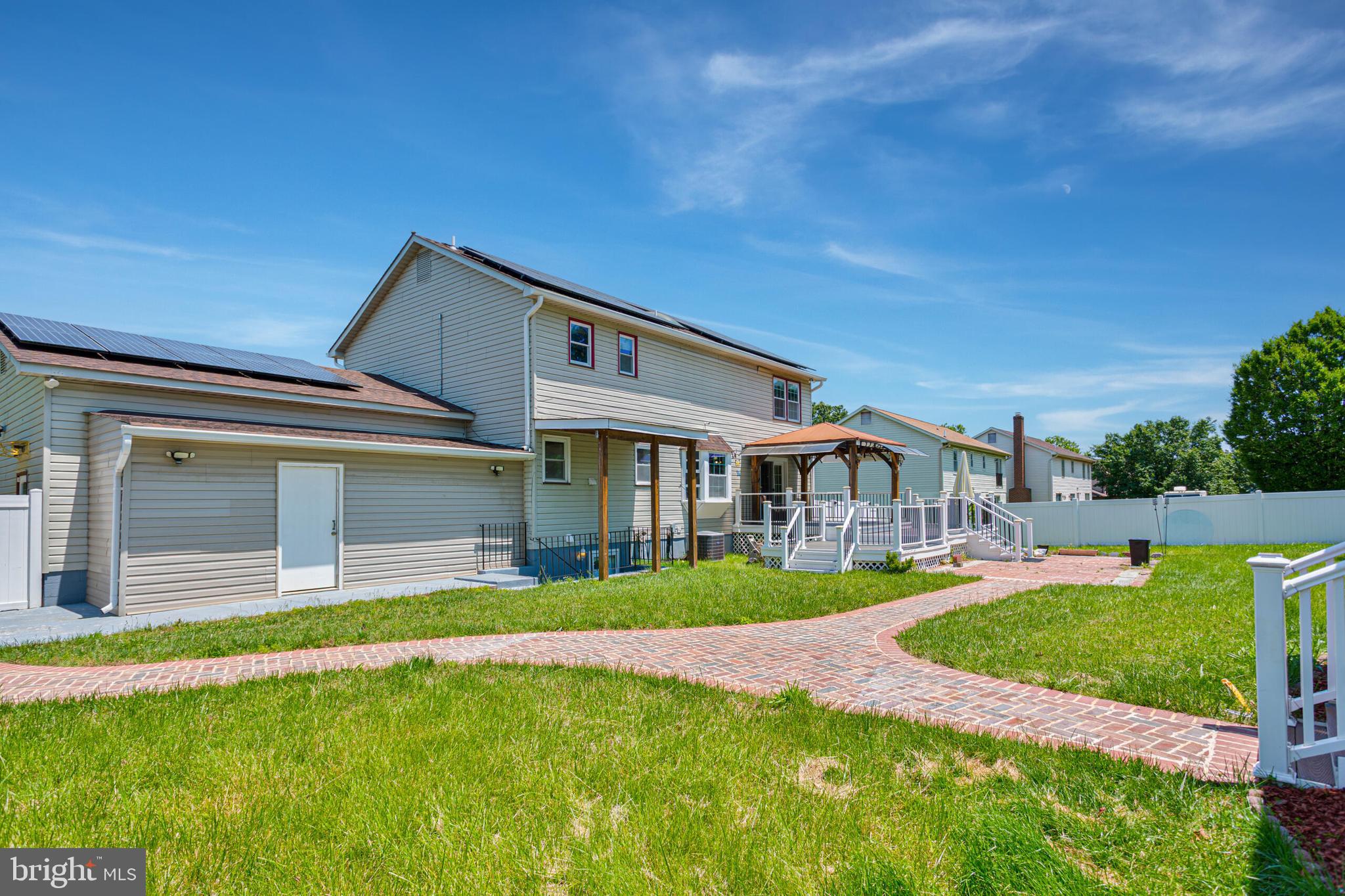 GORDONS CORNER - Residential