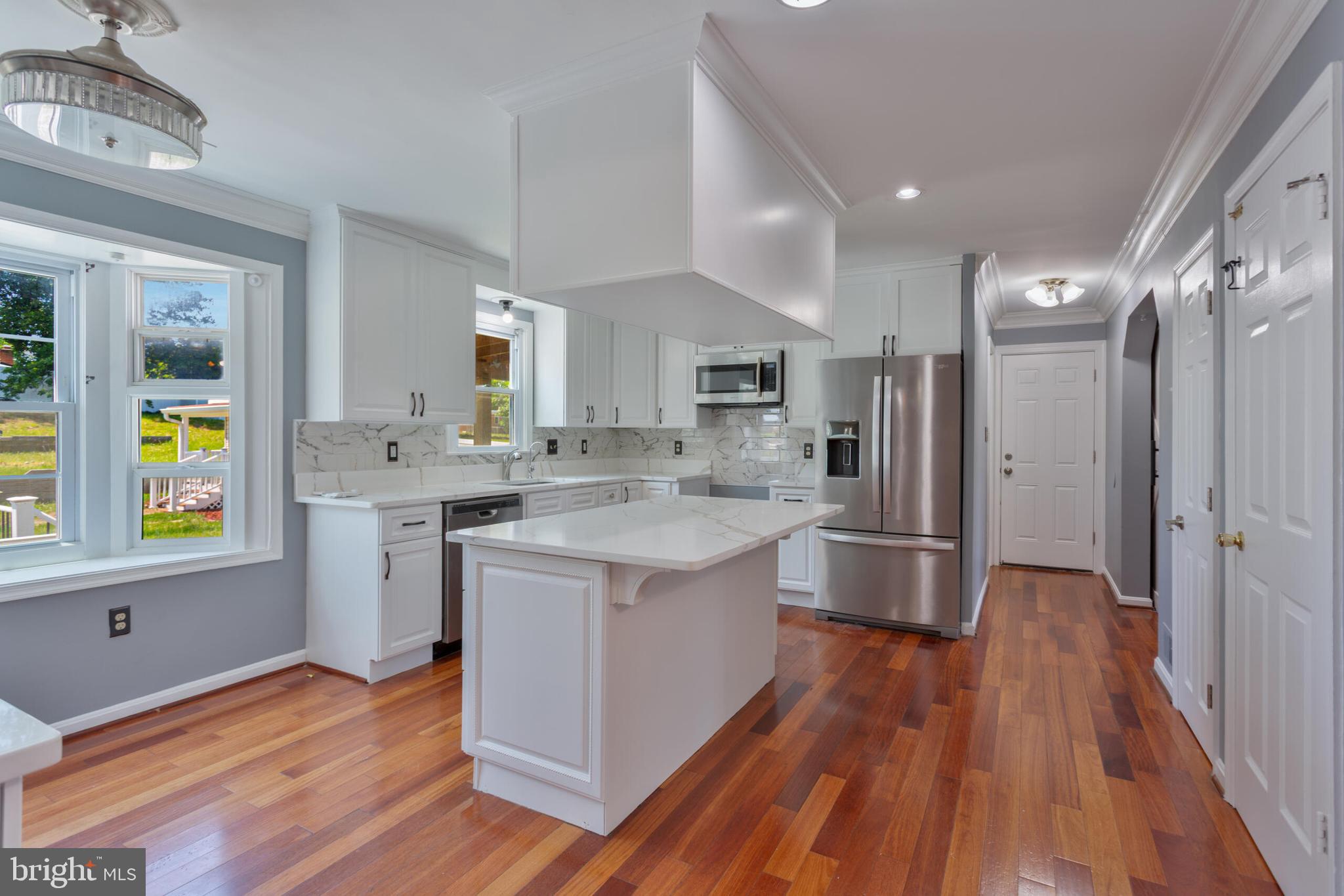 GORDONS CORNER - Residential