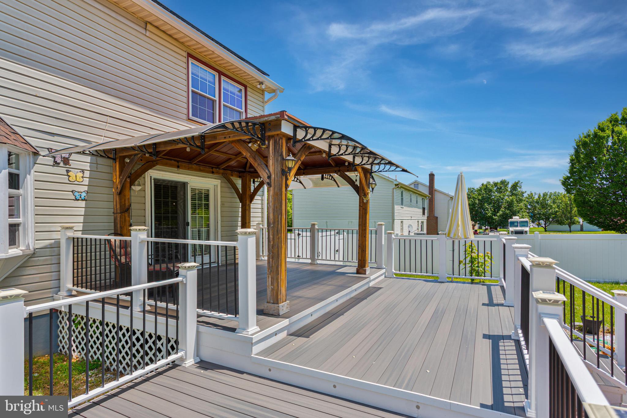 GORDONS CORNER - Residential