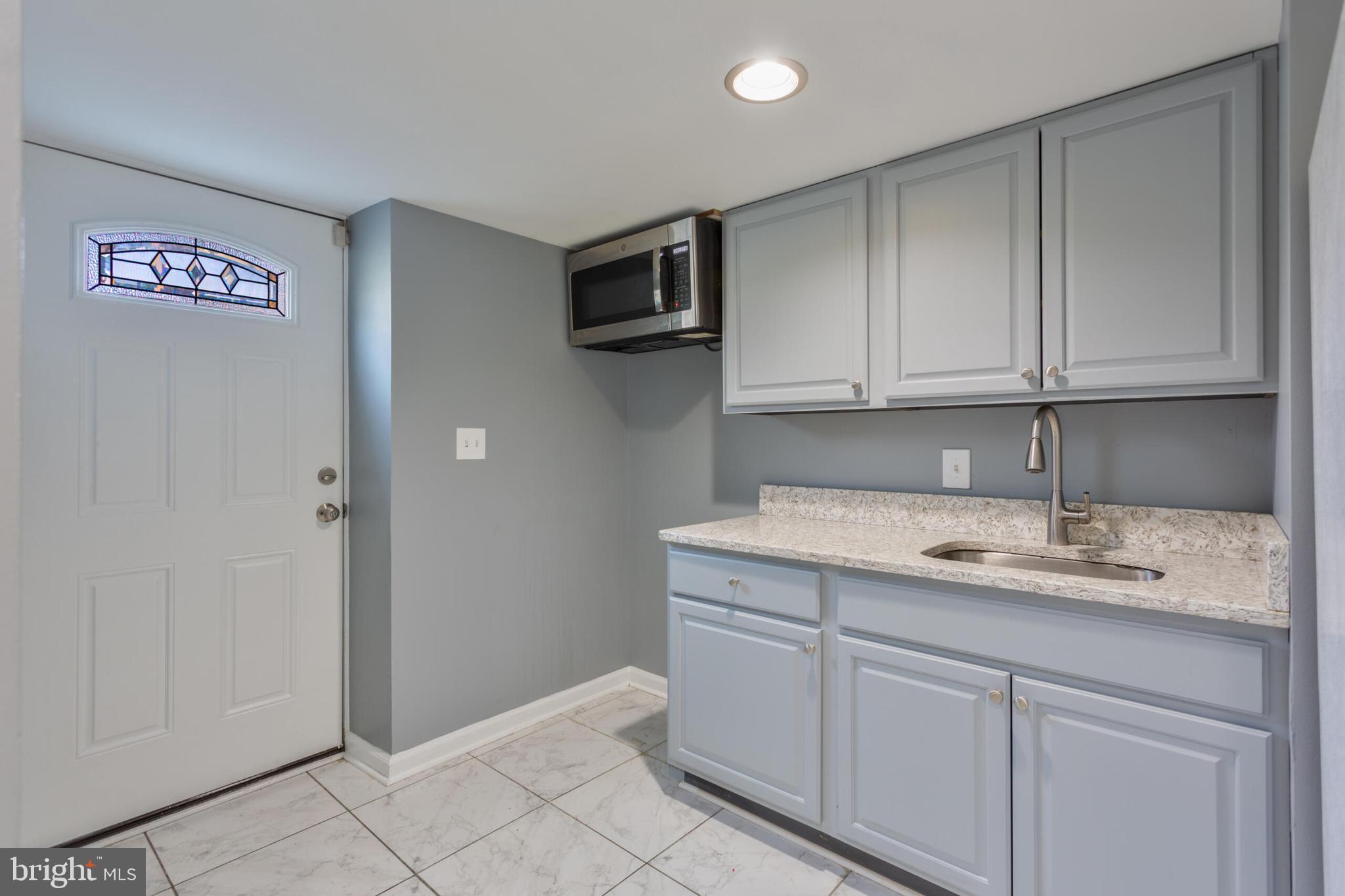 GORDONS CORNER - Residential