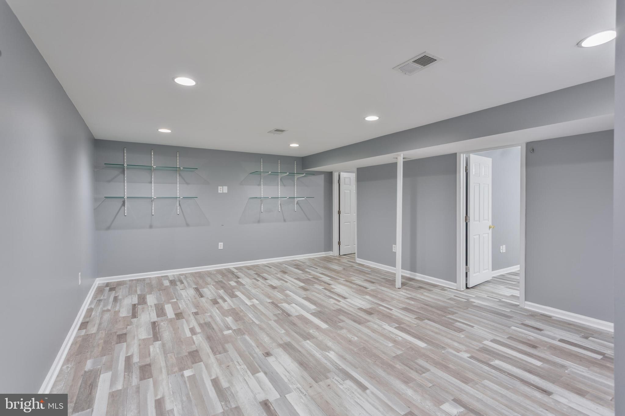 GORDONS CORNER - Residential