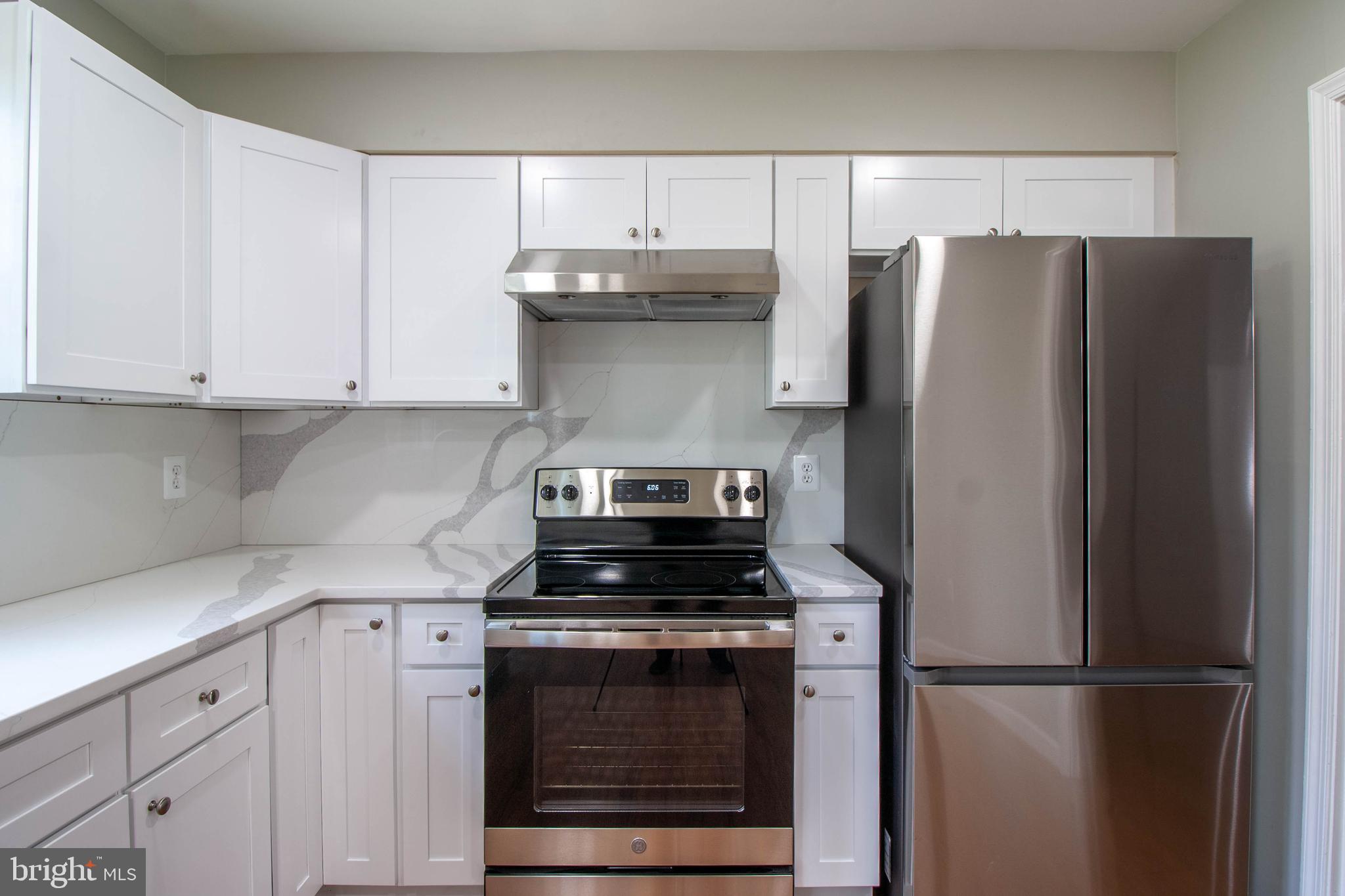 LAKEPOINTE - Residential Lease
