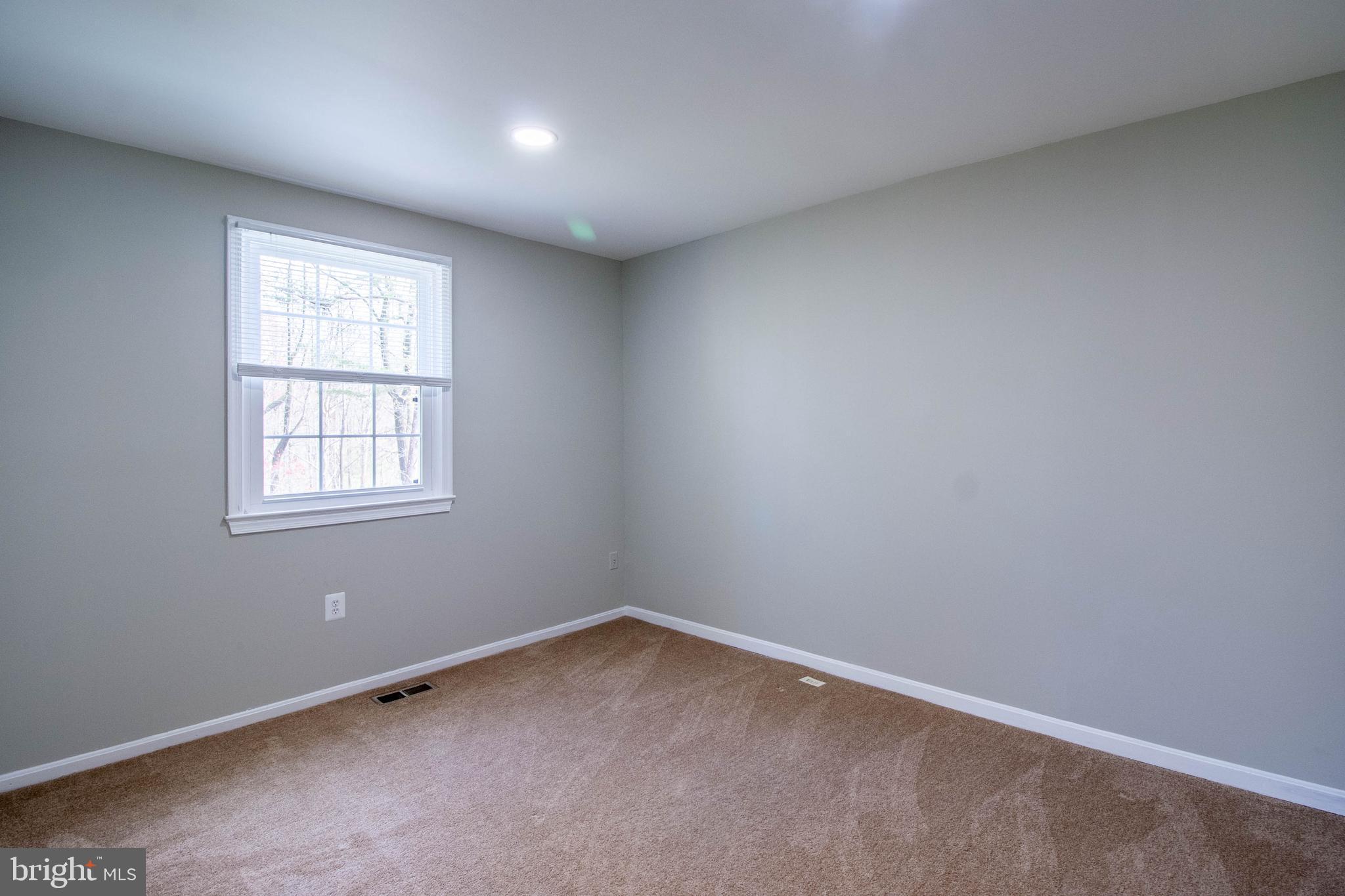 LAKEPOINTE - Residential Lease