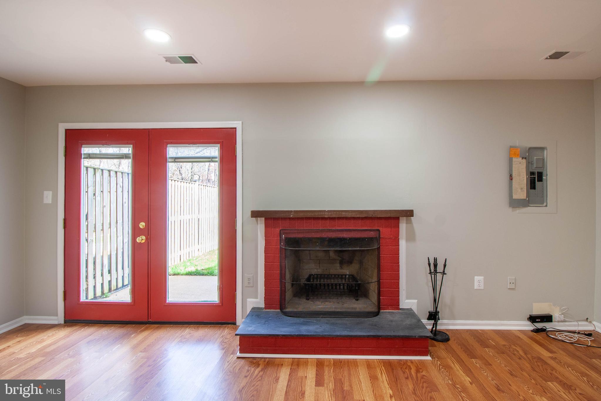 LAKEPOINTE - Residential Lease
