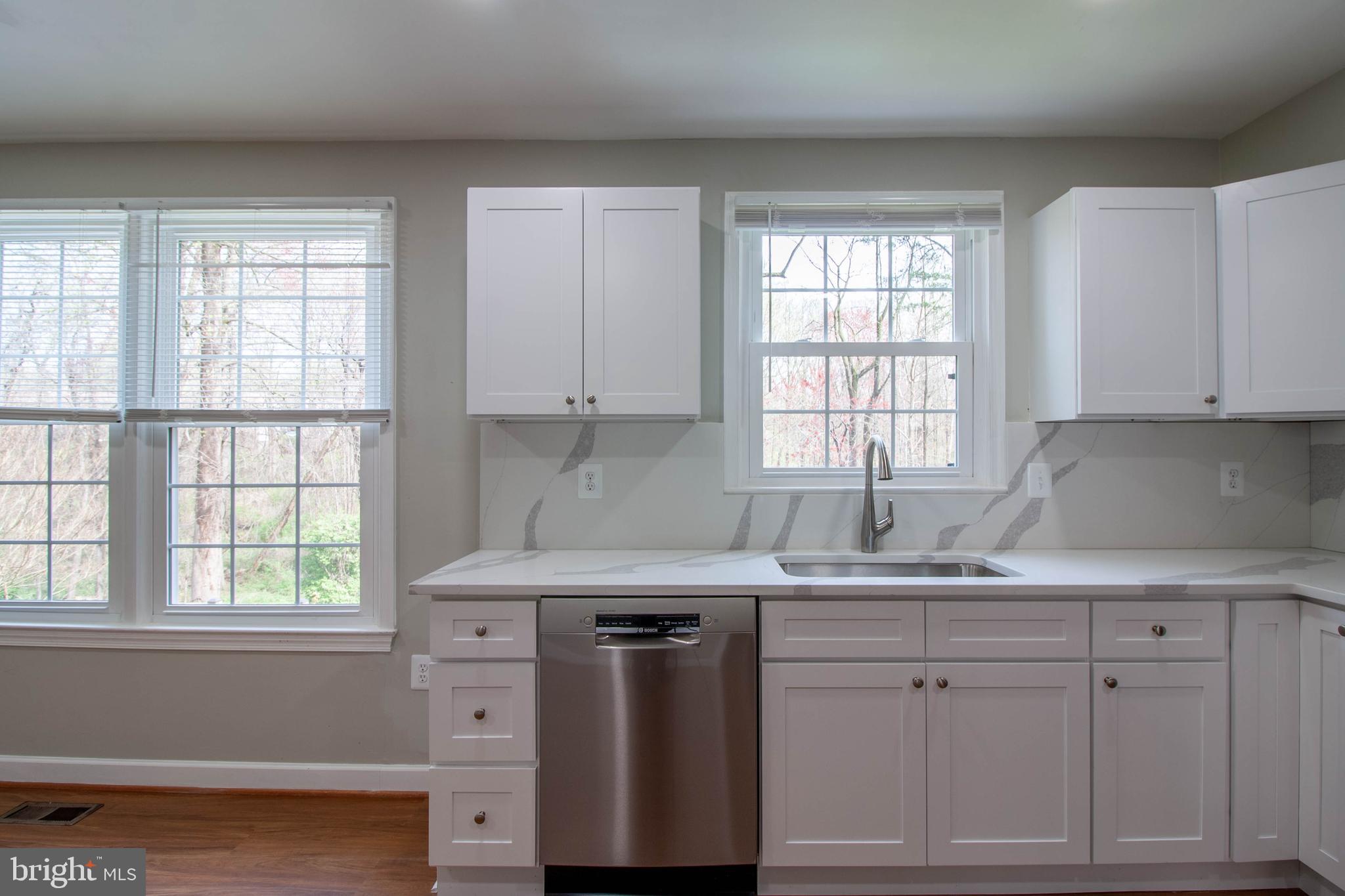 LAKEPOINTE - Residential Lease
