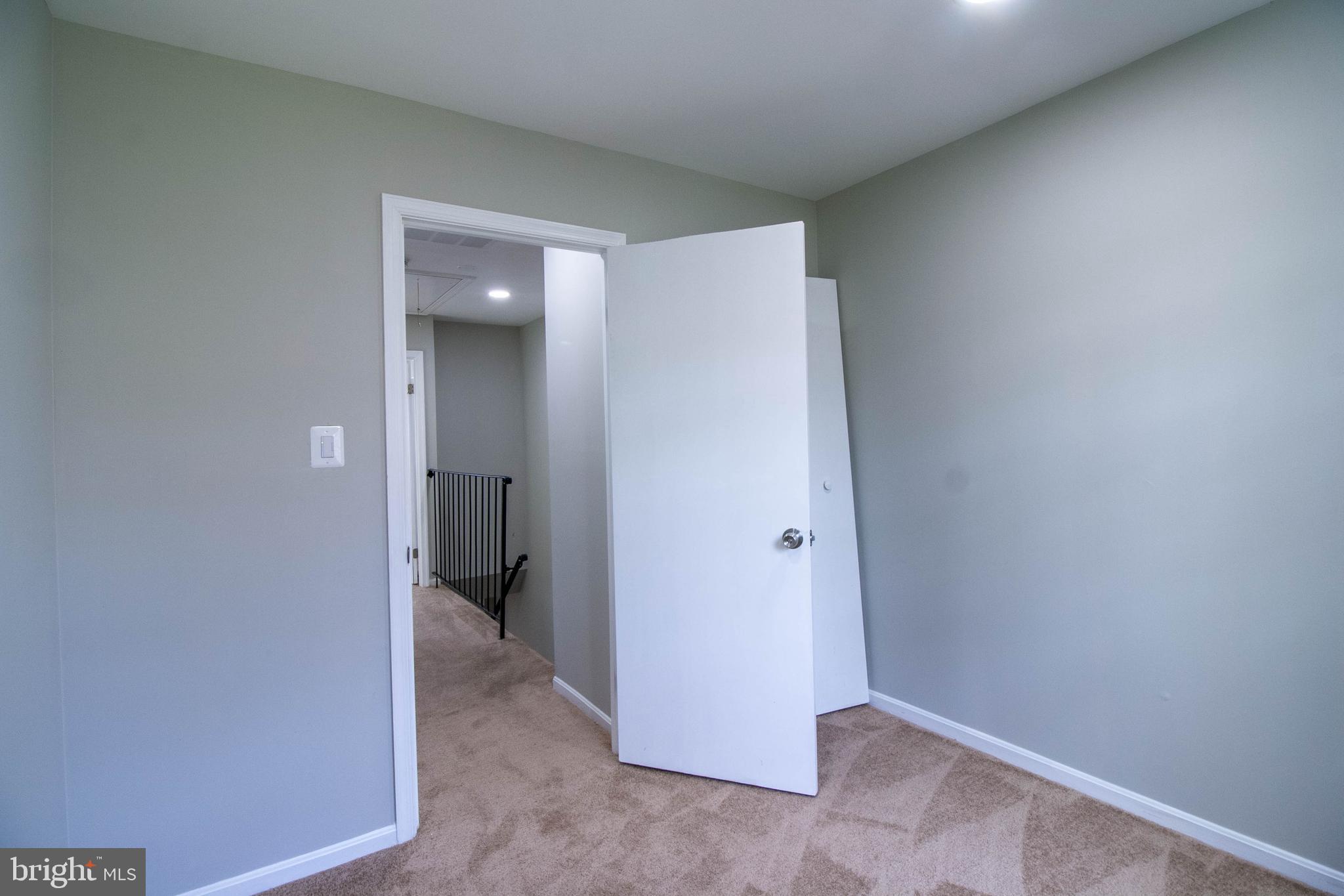LAKEPOINTE - Residential Lease