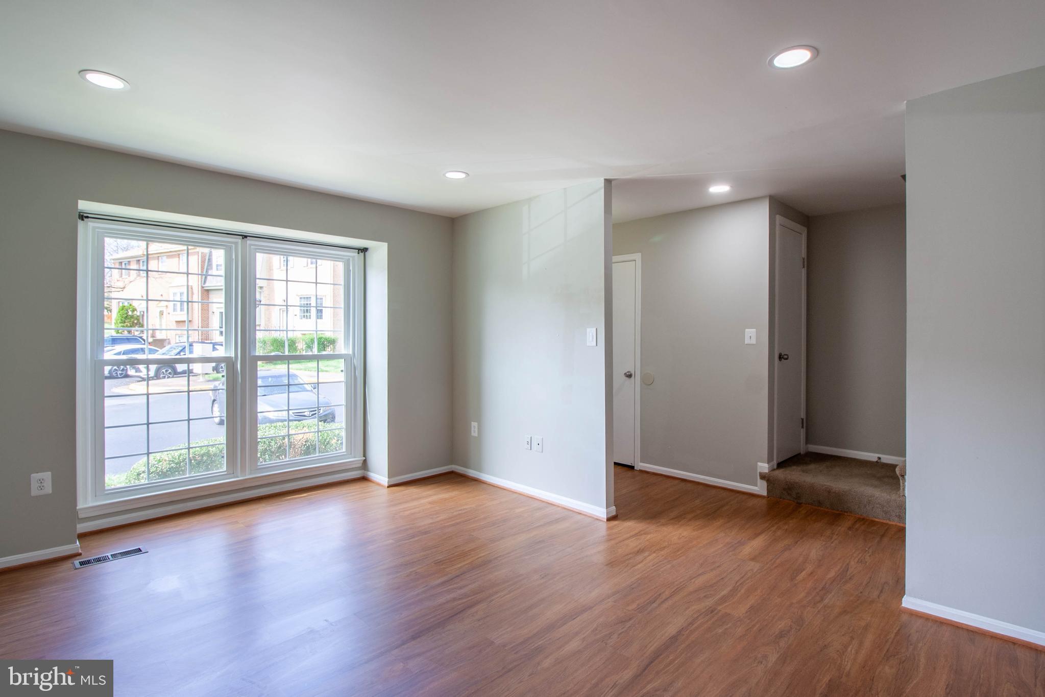 LAKEPOINTE - Residential Lease