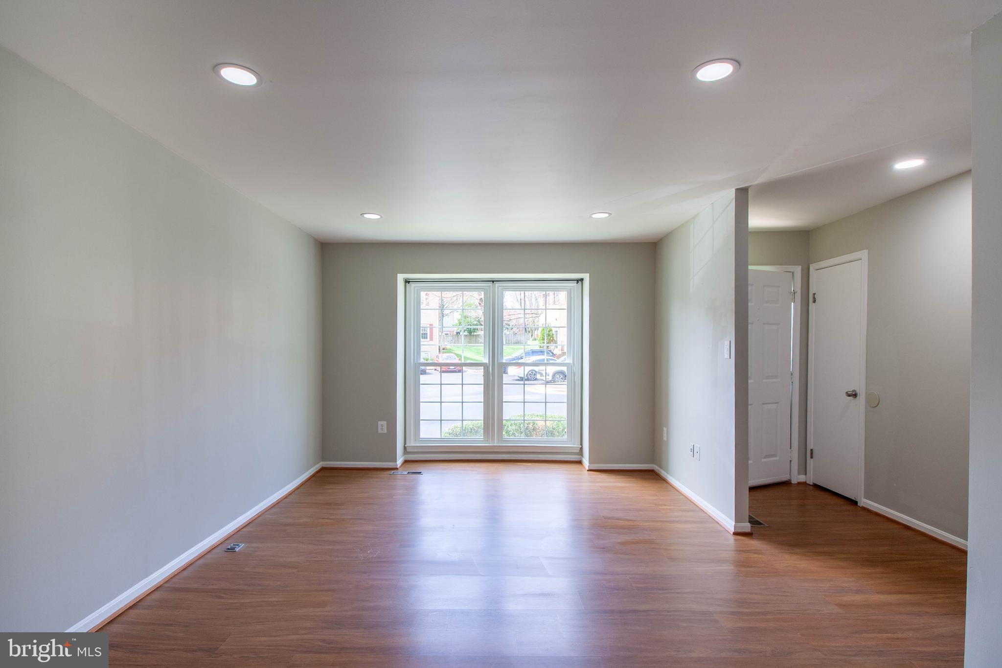 LAKEPOINTE - Residential Lease