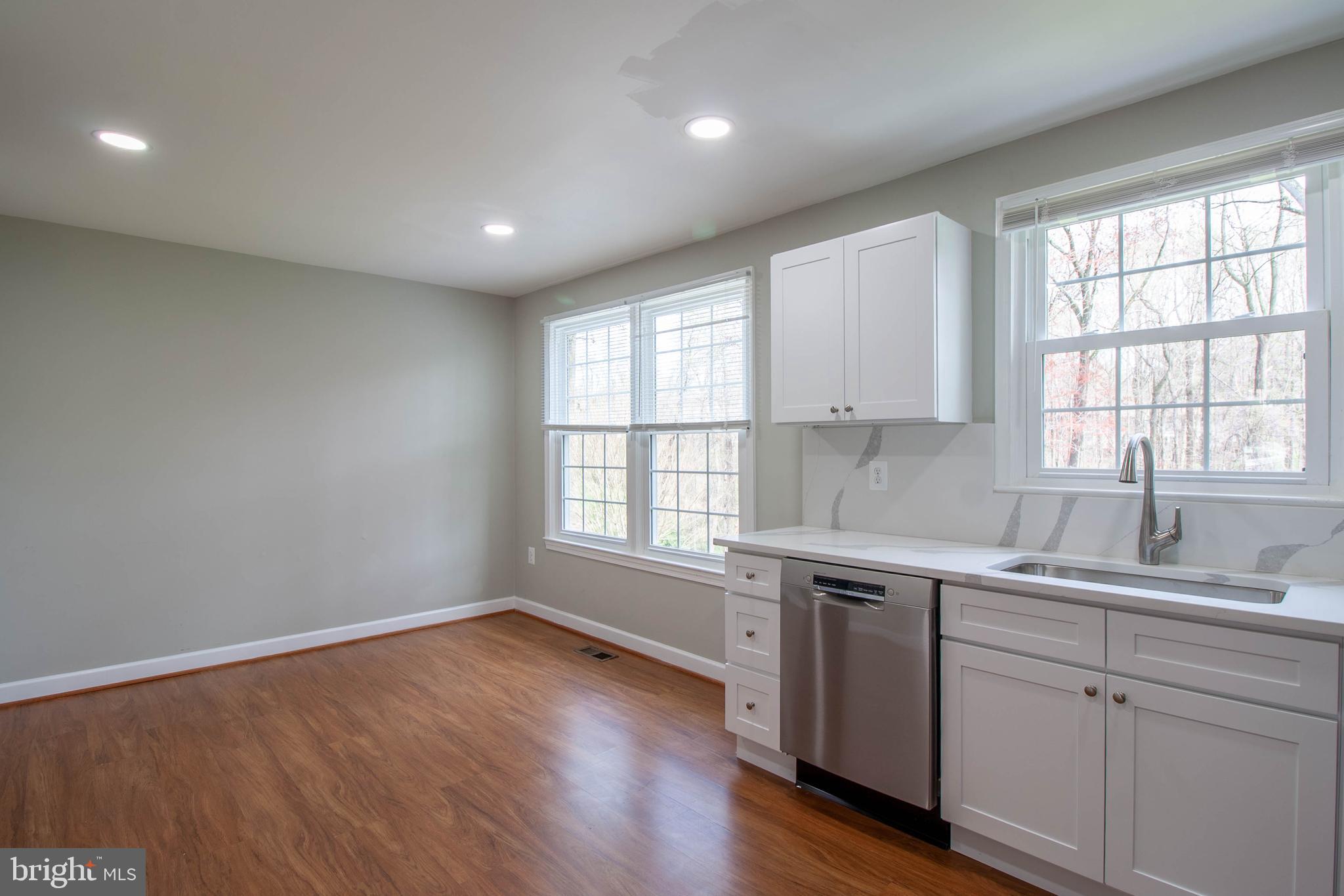 LAKEPOINTE - Residential Lease