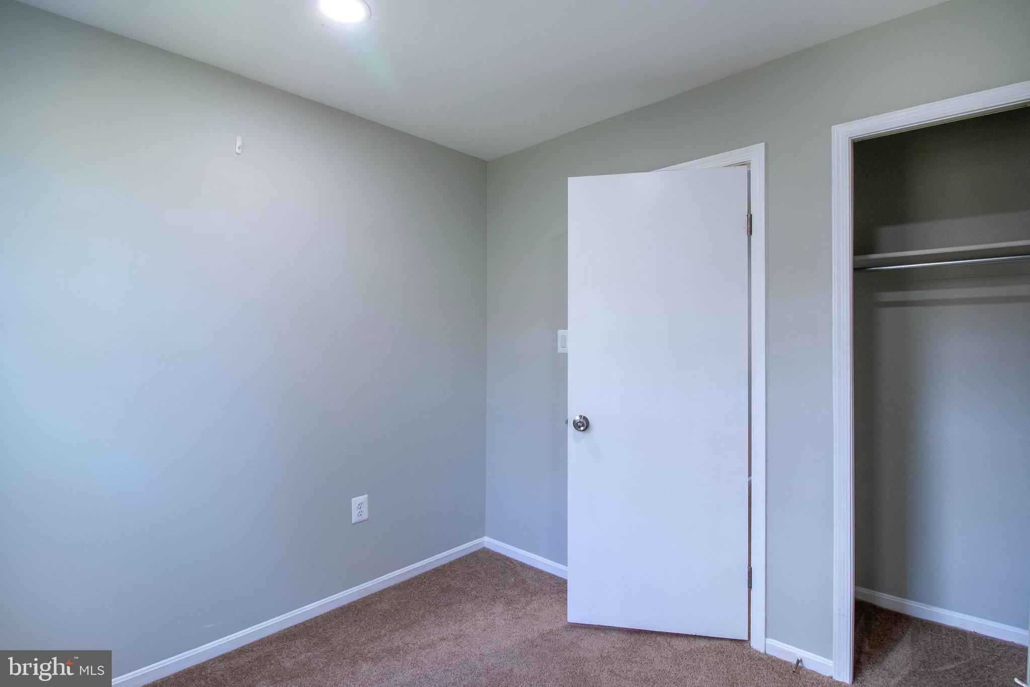 LAKEPOINTE - Residential Lease