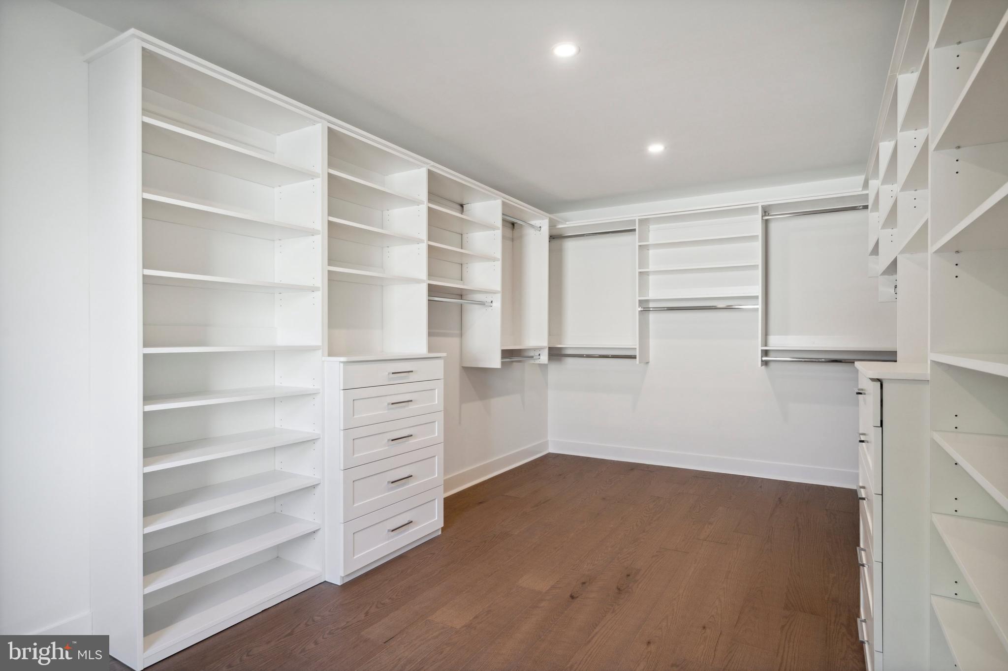 MERION PARK - Residential