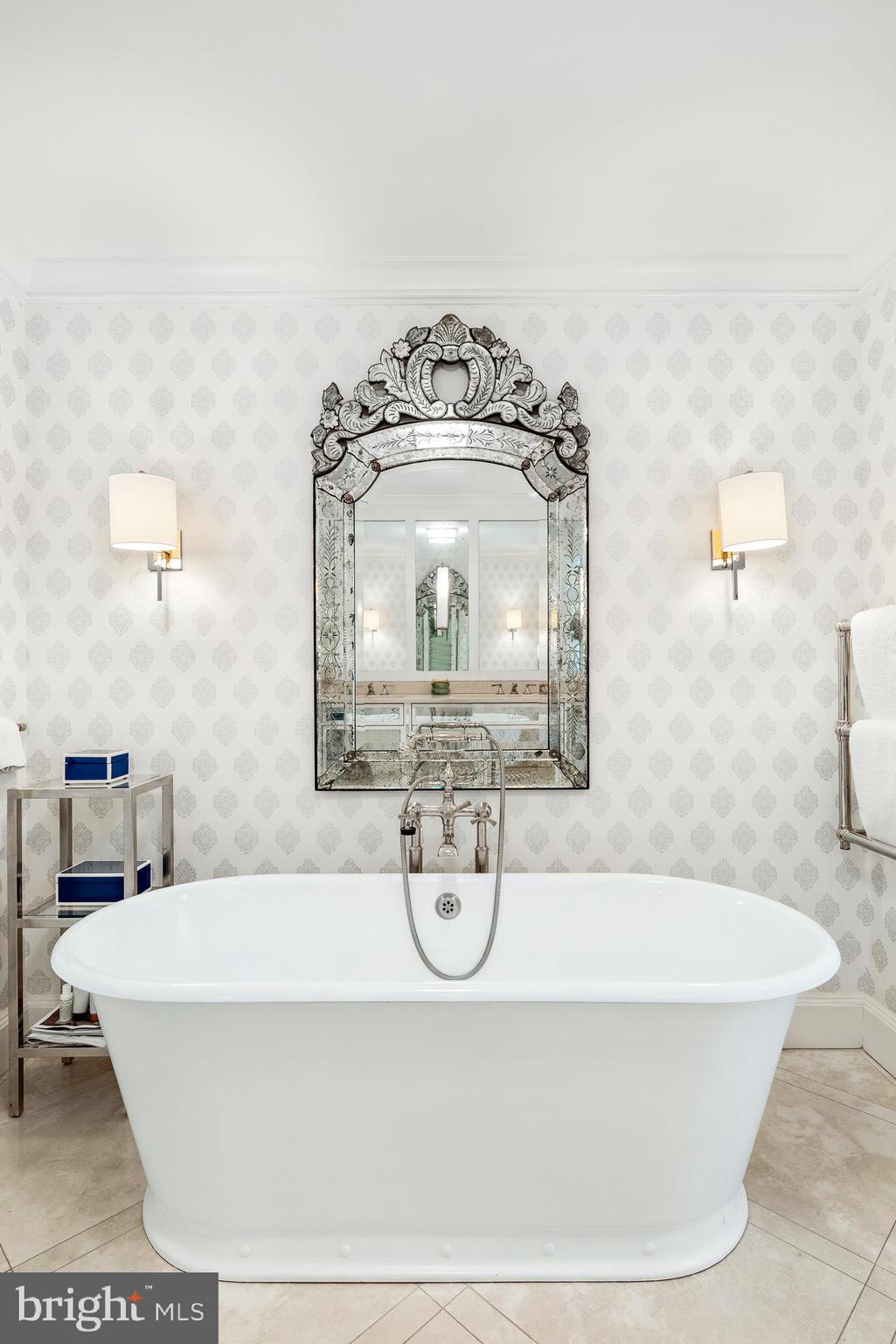 BRYN MAWR - Residential