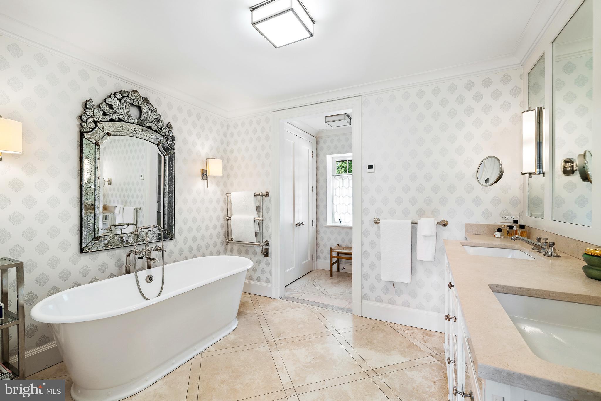 BRYN MAWR - Residential