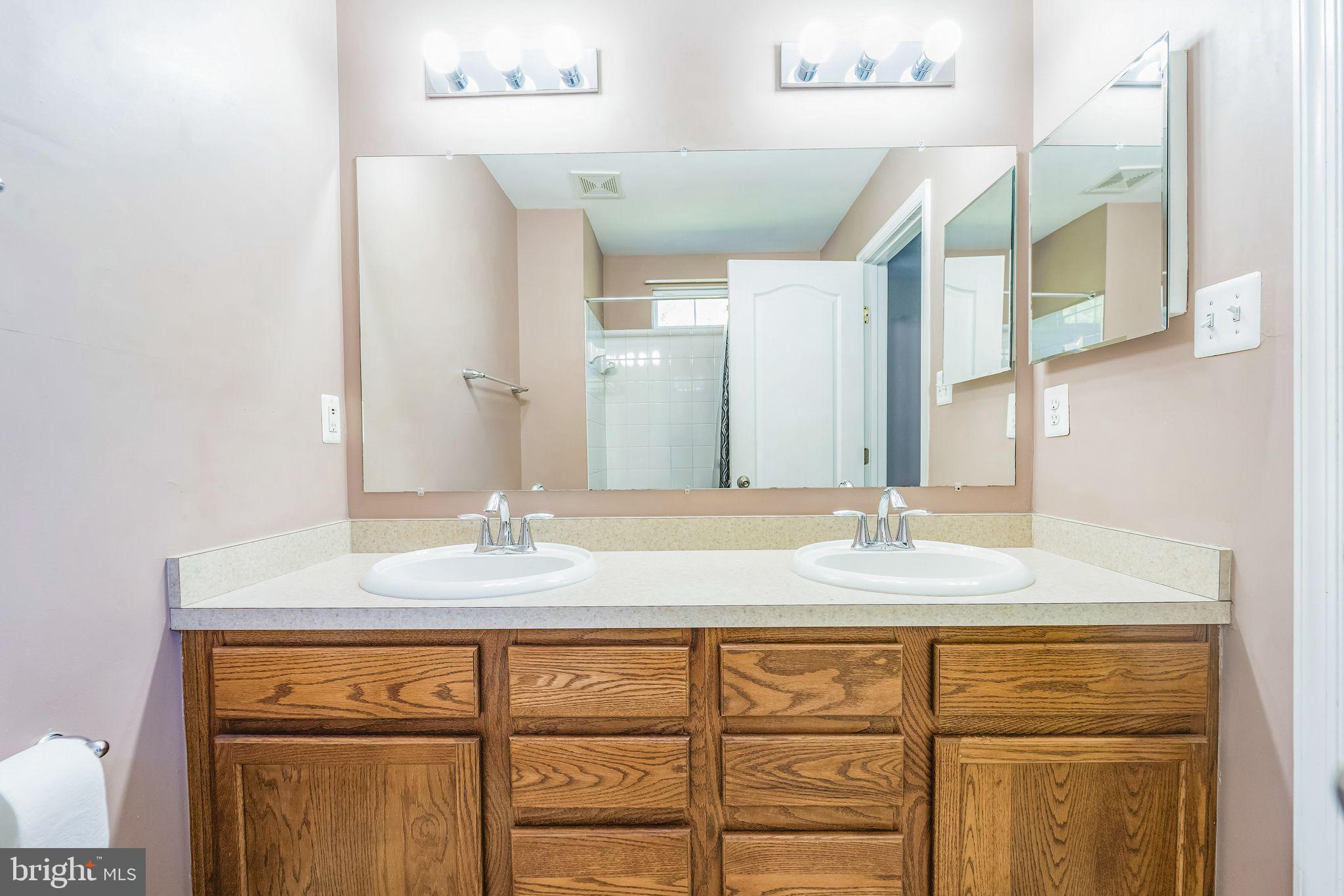 TANYARD SPRINGS - Residential