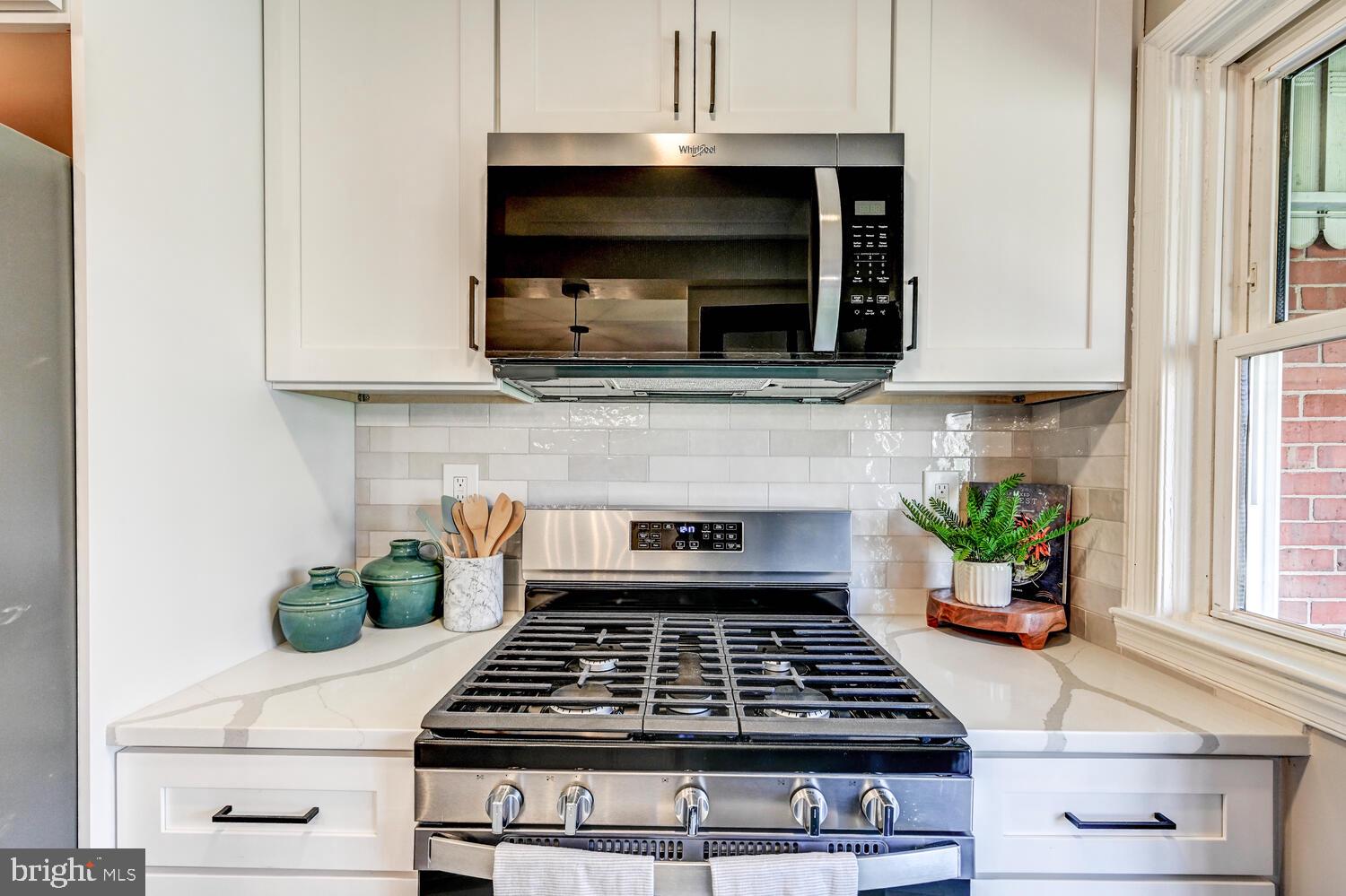 YALE HEIGHTS - Residential