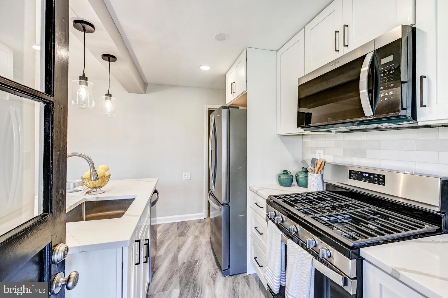 YALE HEIGHTS - Residential