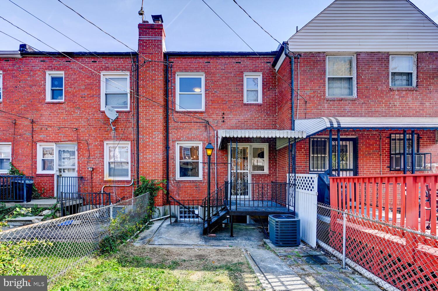 YALE HEIGHTS - Residential