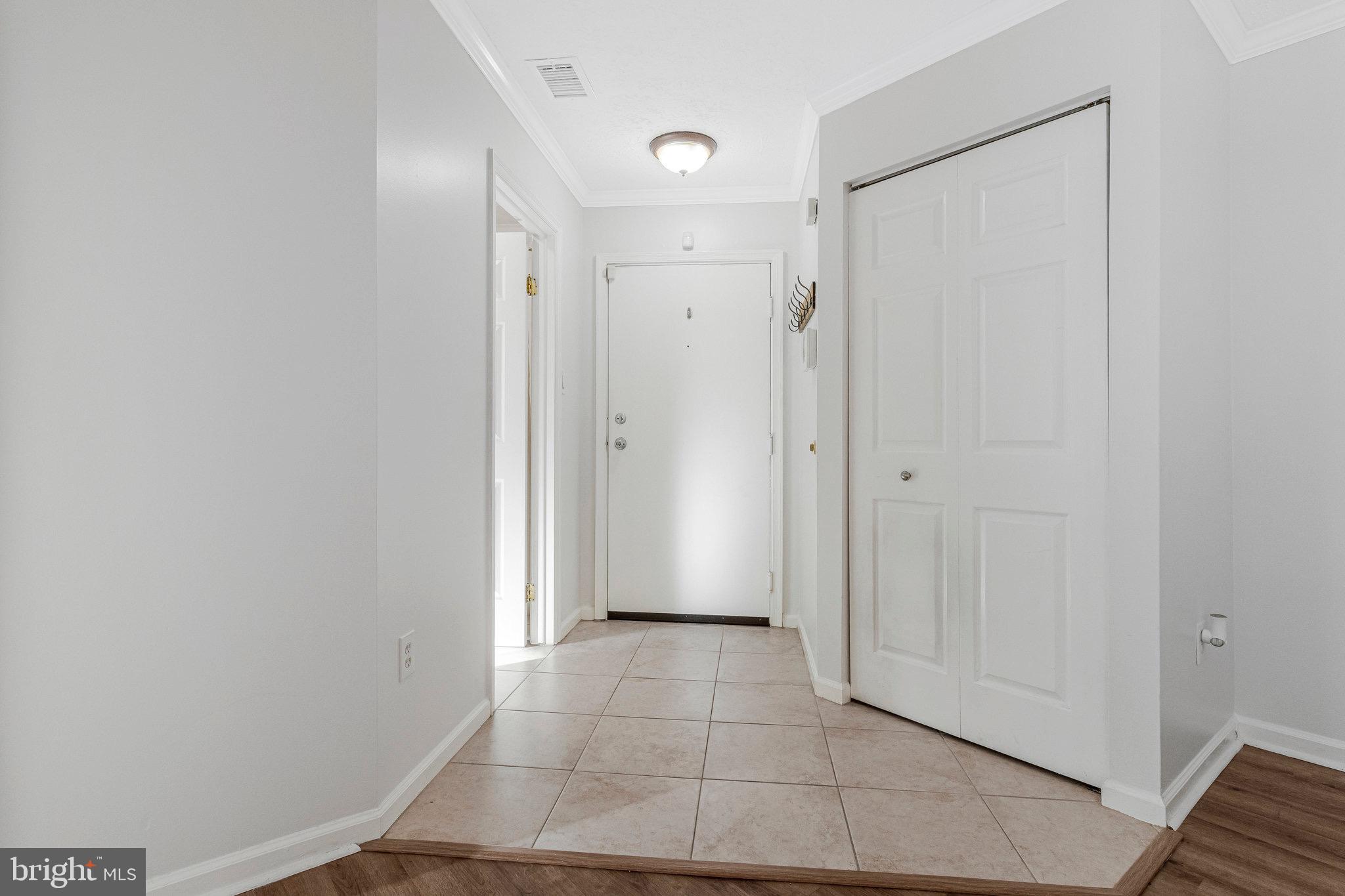 WATERS EDGE AT NORTH LAKE - Residential Lease