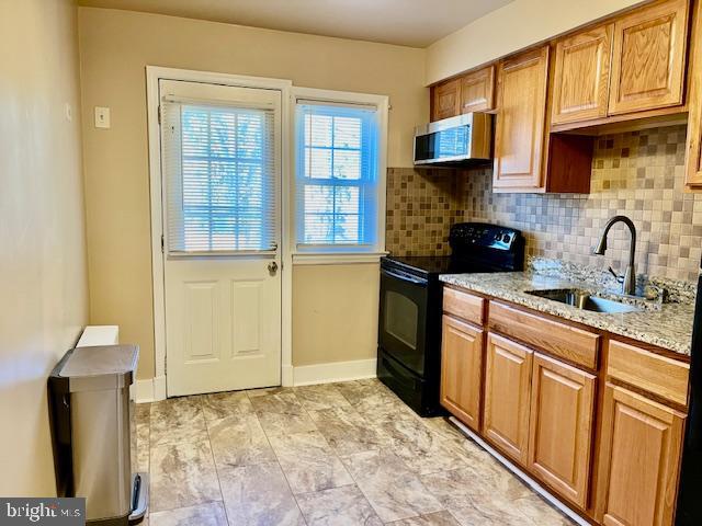 LAKE WALKER - Residential Lease