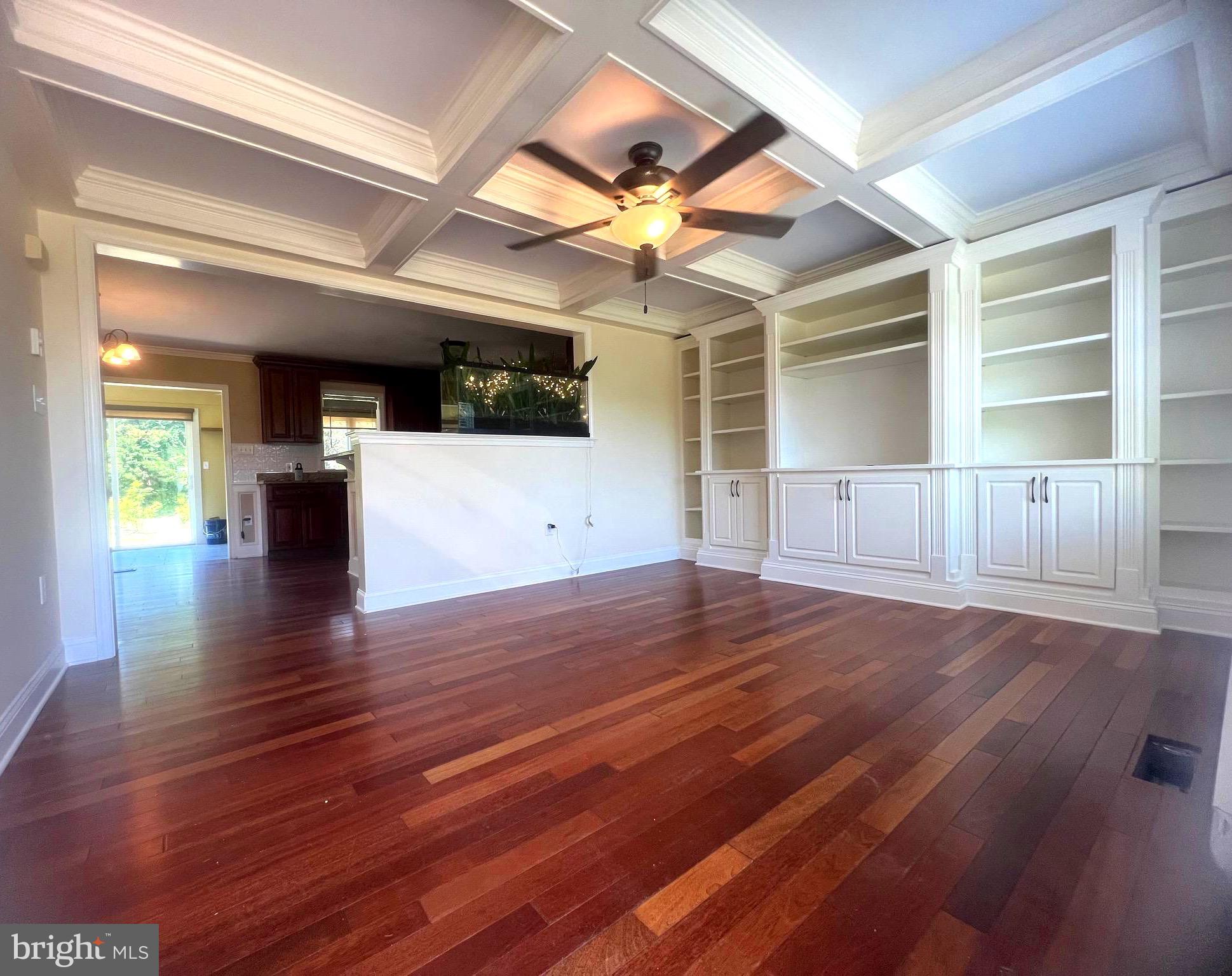 HUNTINGTON CROSSING - Residential