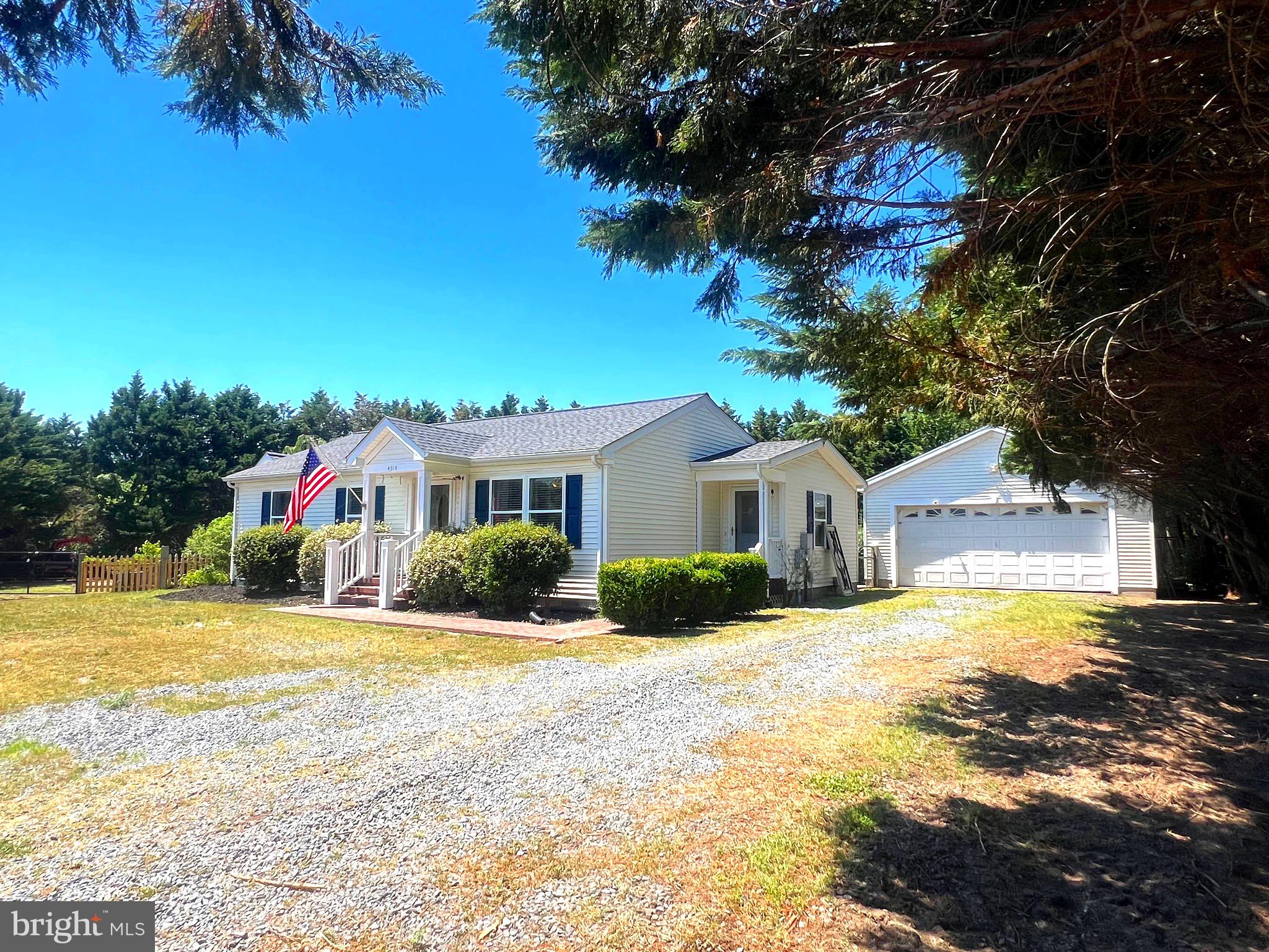 HUNTINGTON CROSSING - Residential