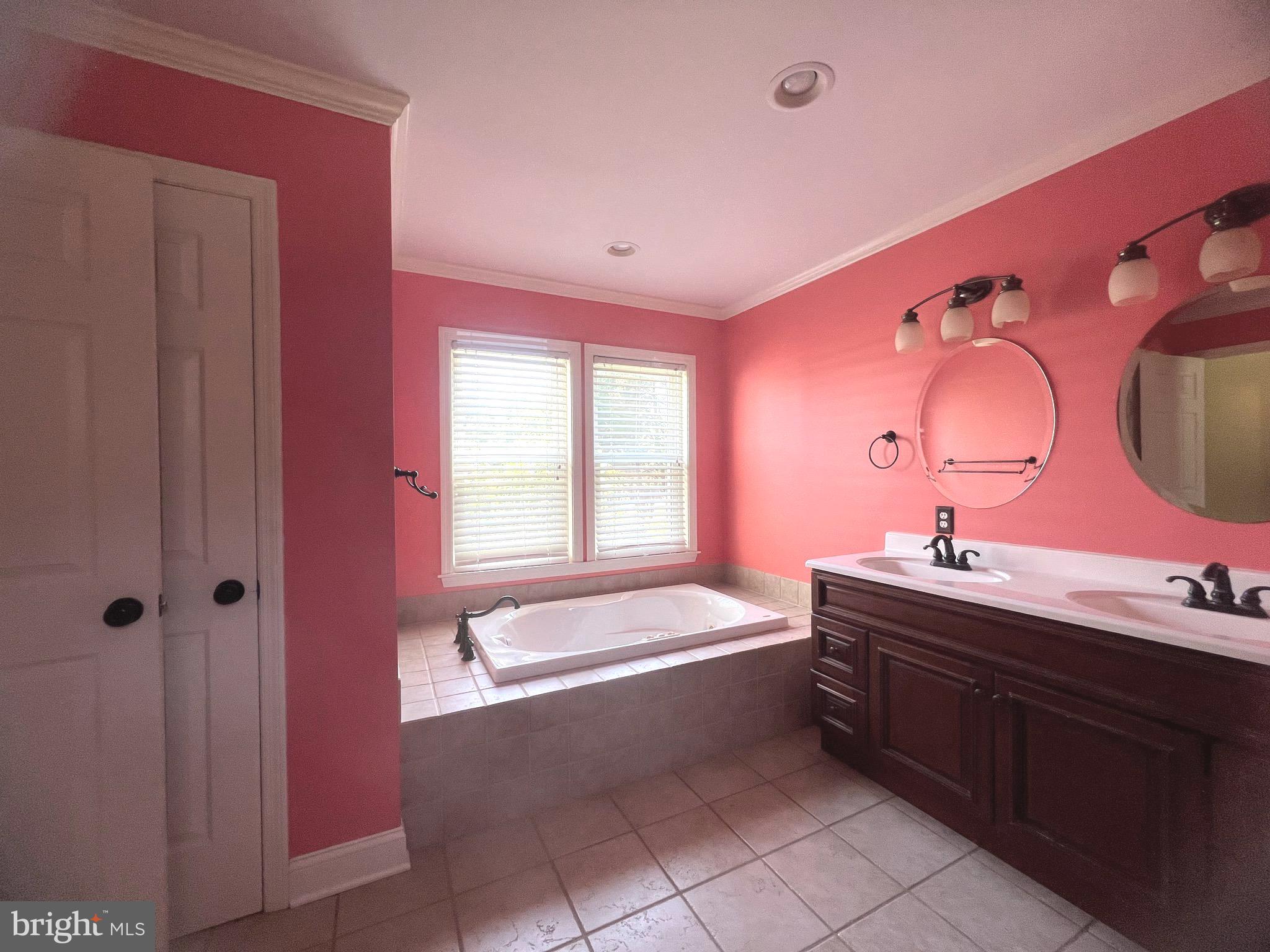 HUNTINGTON CROSSING - Residential