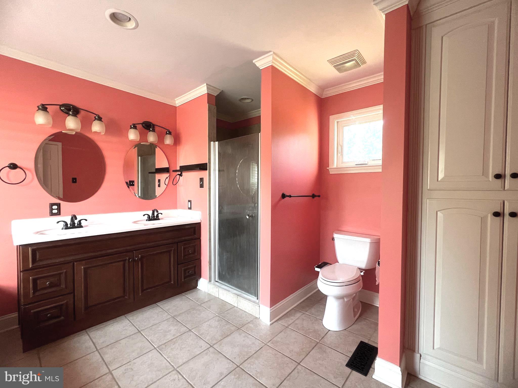 HUNTINGTON CROSSING - Residential