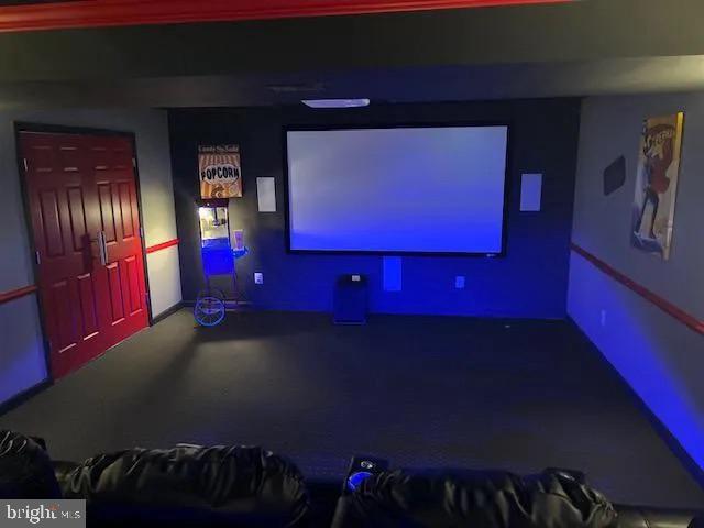 RIVERTON - Residential